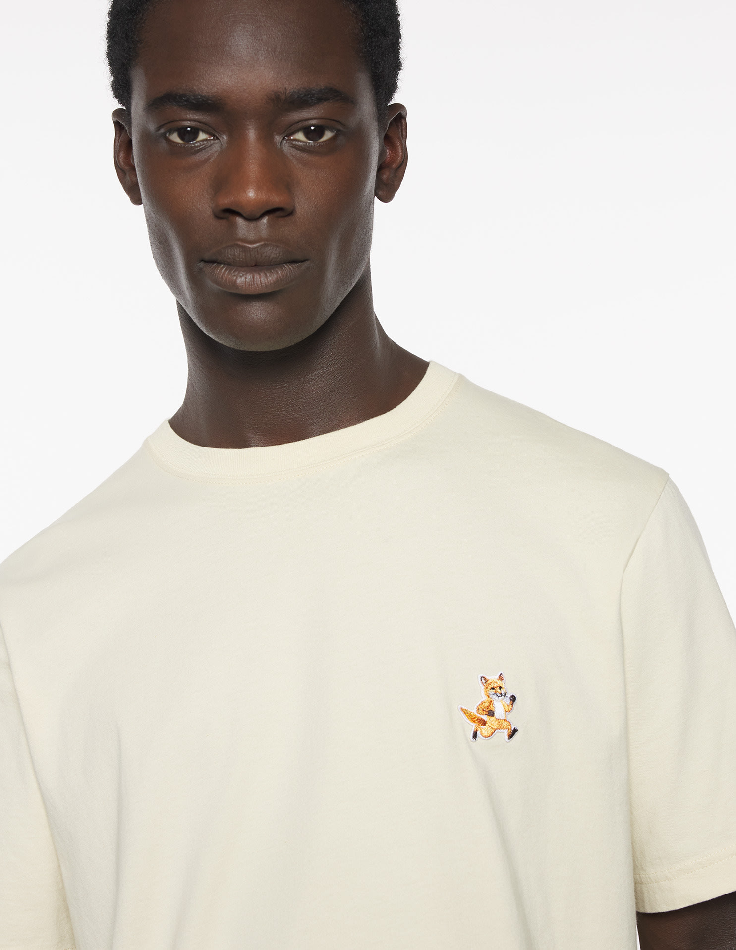 Maison Kitsuné Speedy Fox Patch Comfort Tee-shirt In Neutral