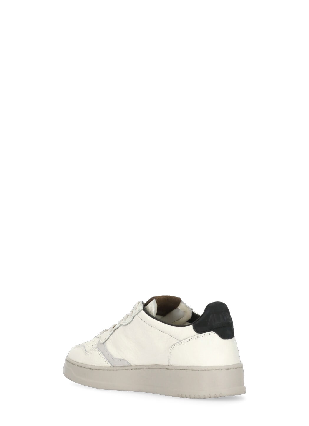 Shop Autry Medalist Low Sneakers In Ivory