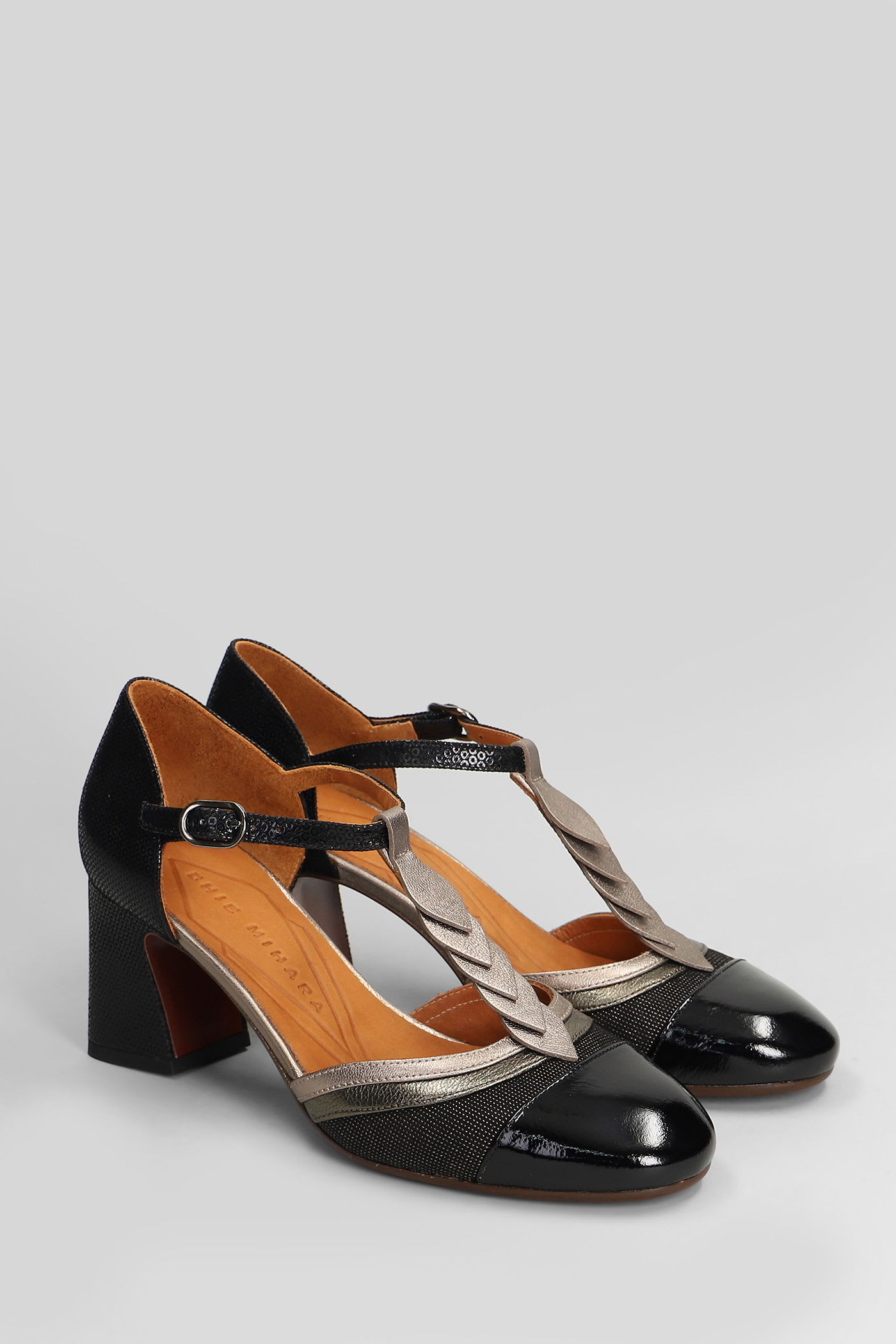 Chie Mihara Filly Pumps In Black Leather In Black