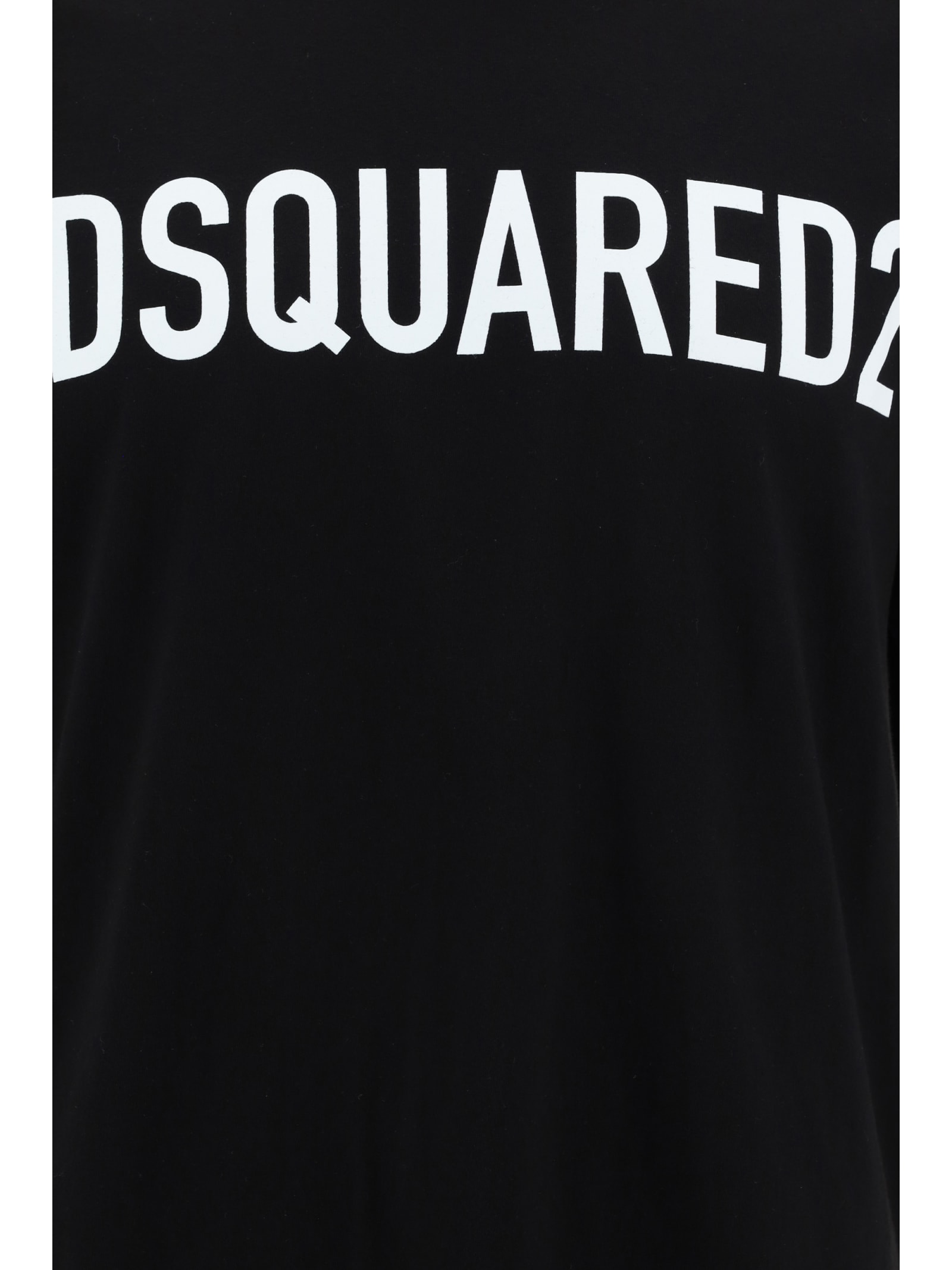 Shop Dsquared2 T-shirt In Black