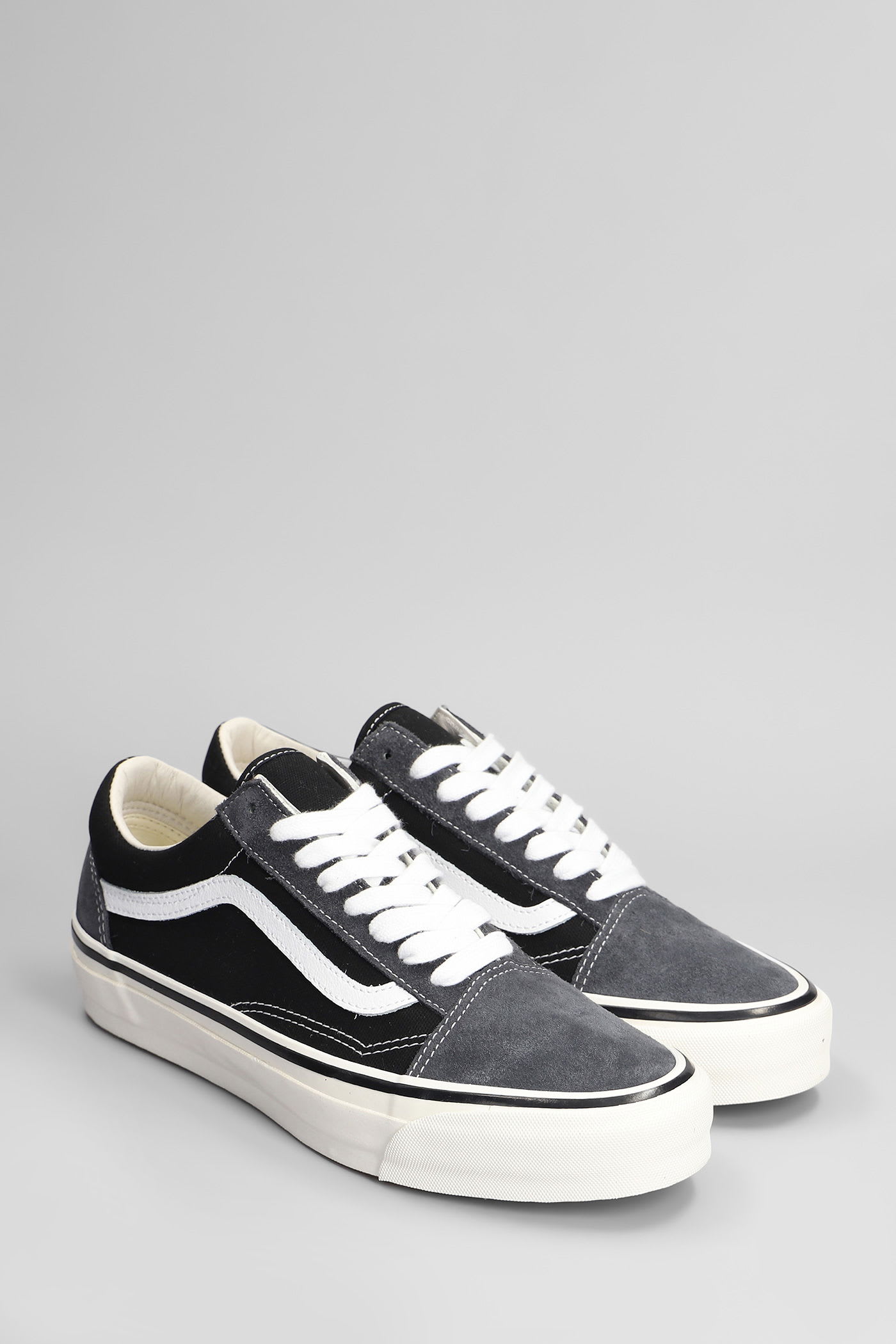 Vans Lx Old Skool Sneakers In Grey Suede And Fabric In Black