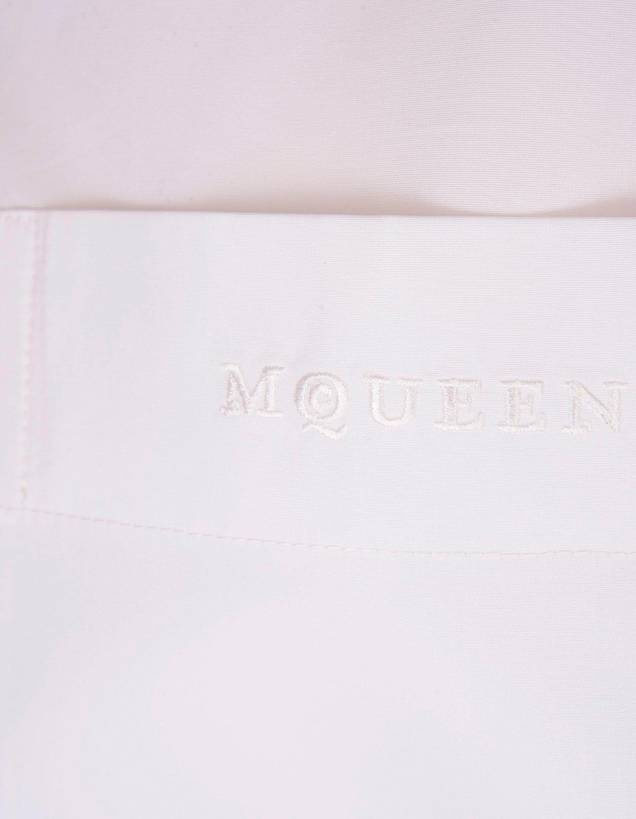 Shop Alexander Mcqueen Short-sleeved Cropped Shirt In Opticalwhite