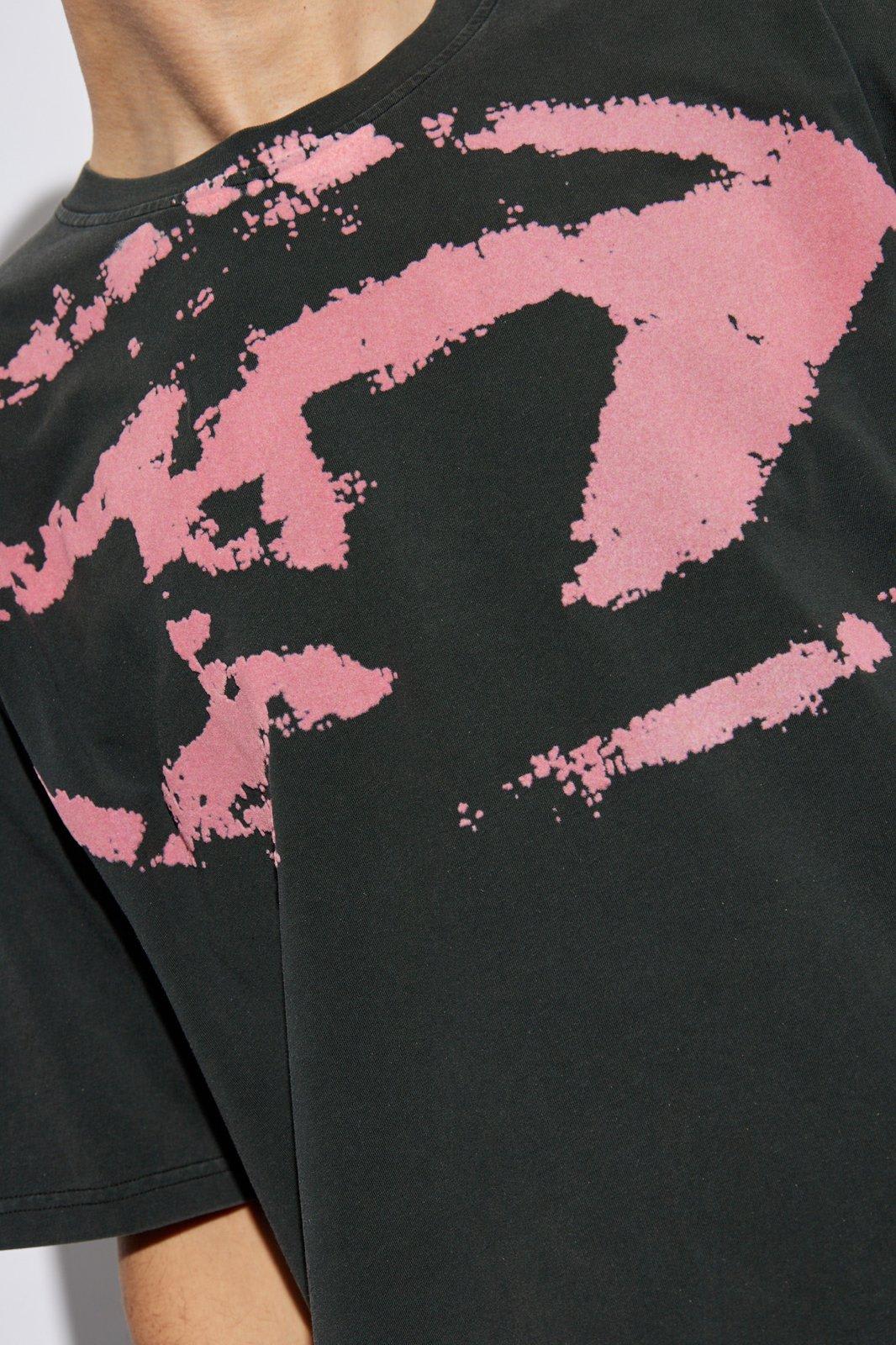 Diesel Oval-d Logo Printed Crewneck T-shirt In Animal Print
