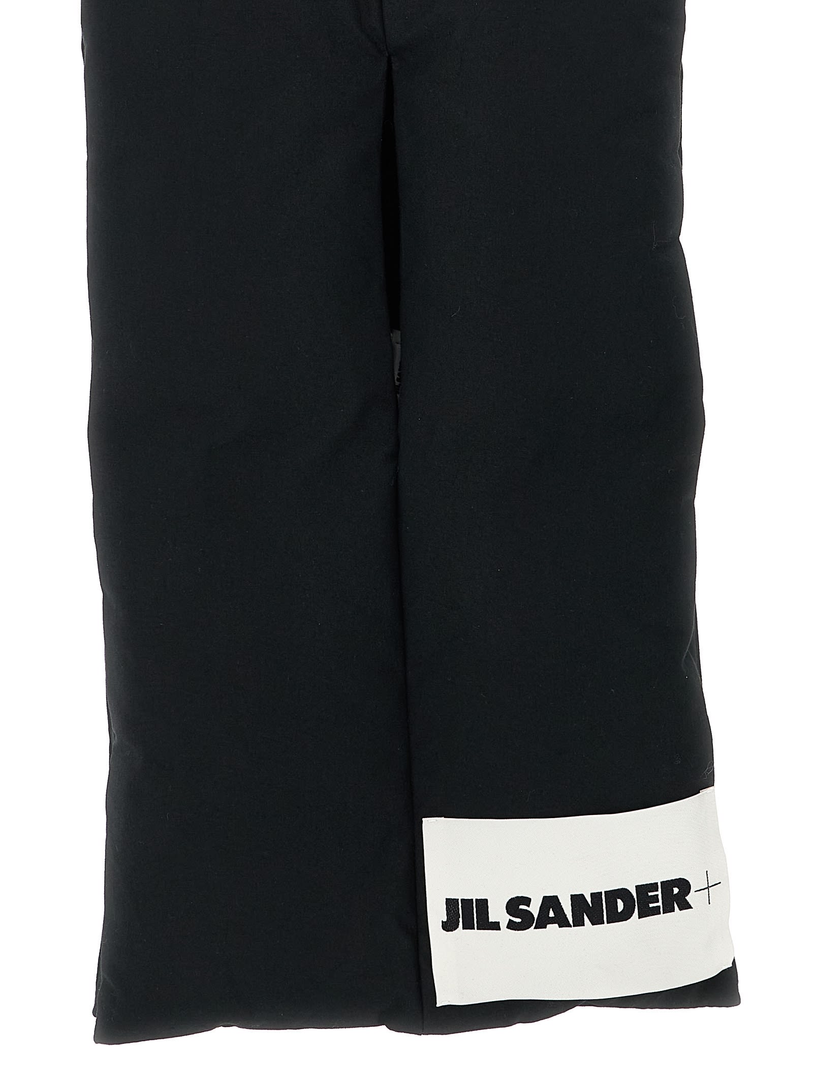 Jil Sander Padded Logo-patch Scarf In Black