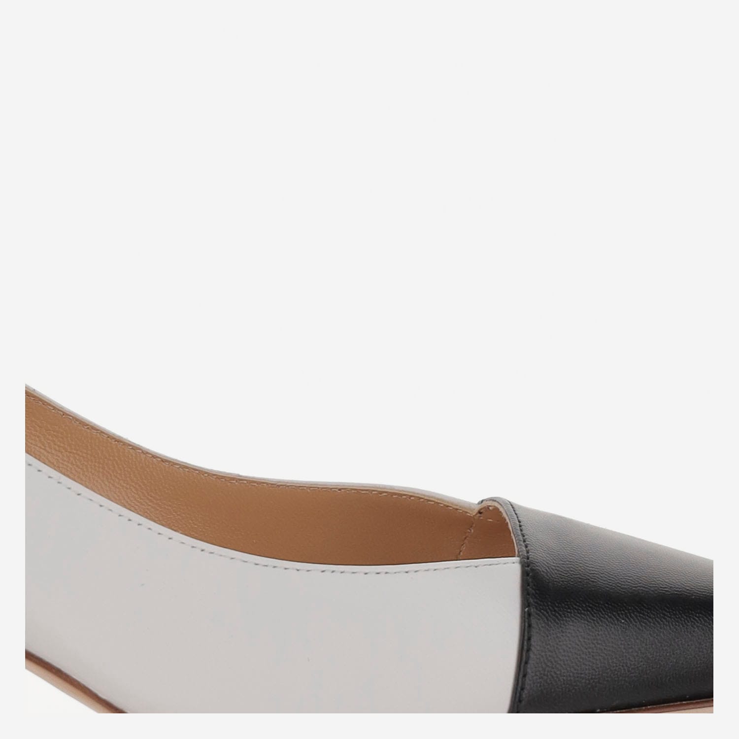 Francesco Russo Two-tone Leather Pumps In Black