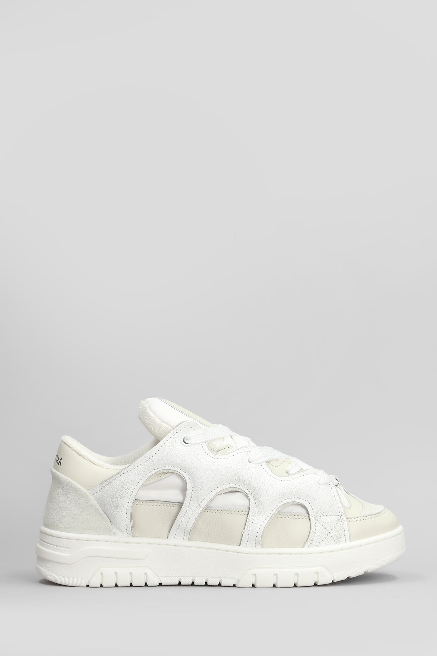 Santha 1 Sneakers In White Leather And Fabric