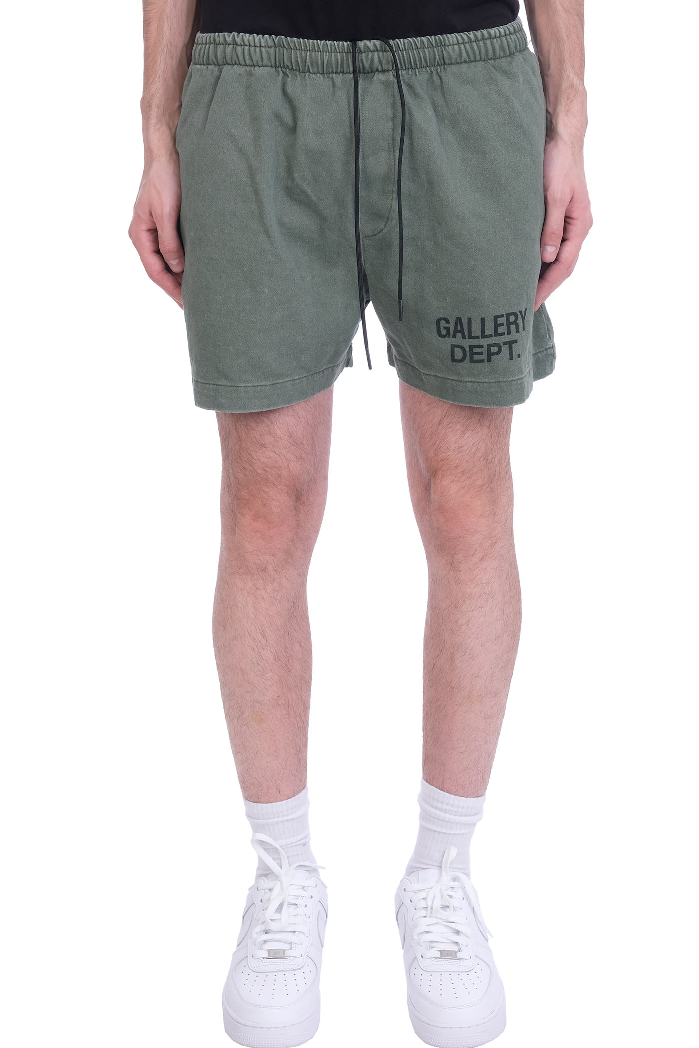 Gallery Dept. Shorts In Green Cotton