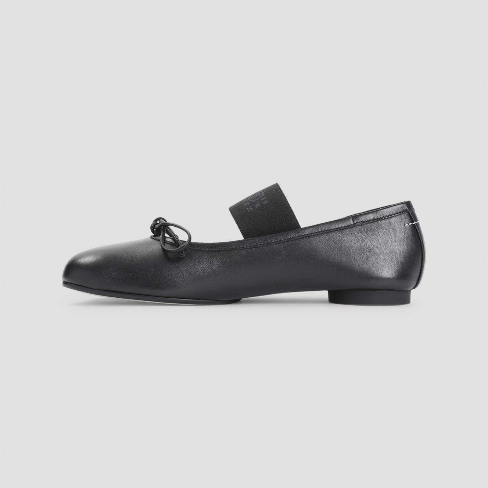 Shop Mm6 Maison Margiela Ballet Shoe In Black