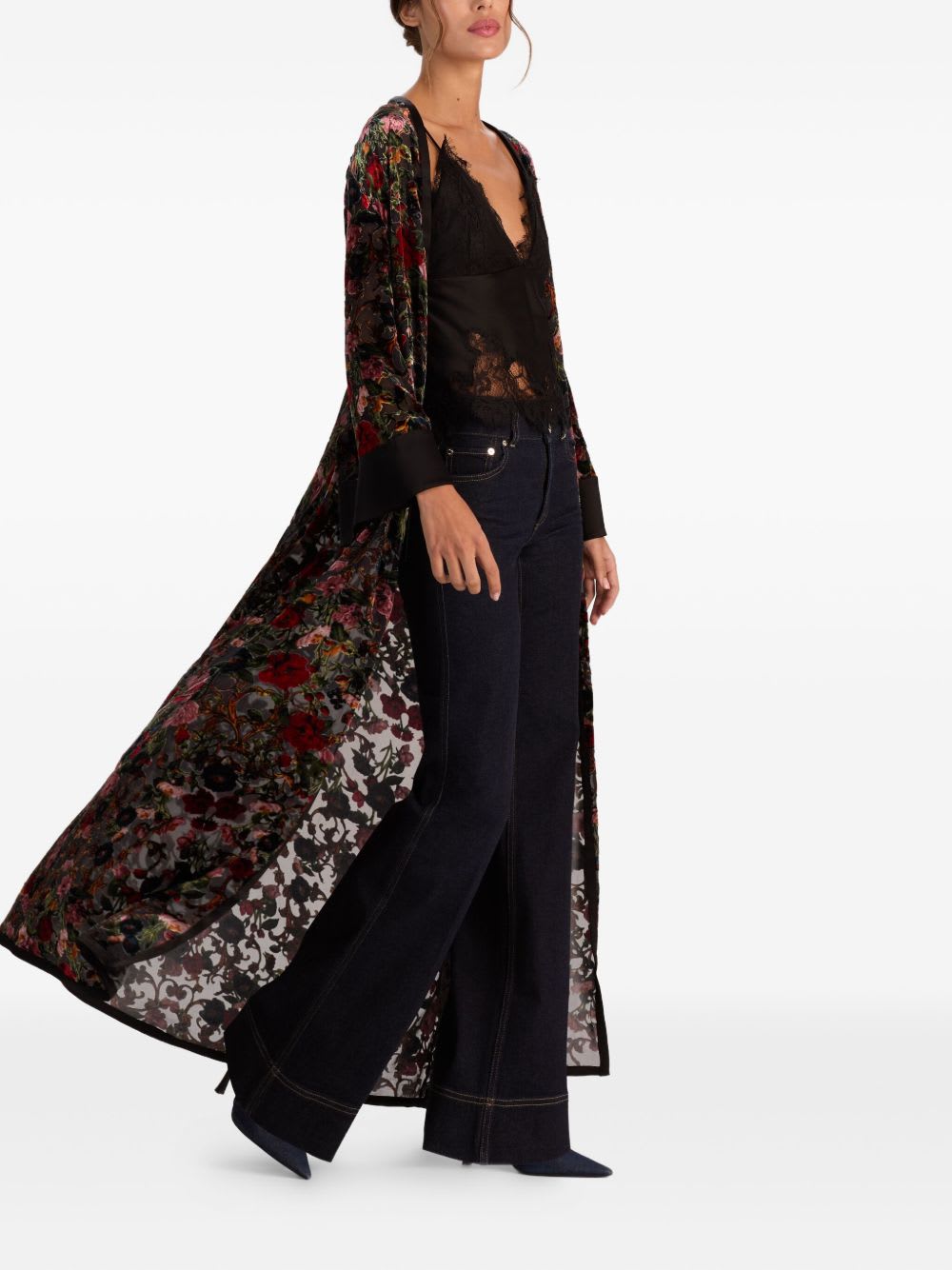 Alice And Olivia Alice + Olivia Floral Belted V-neck Dress In Black