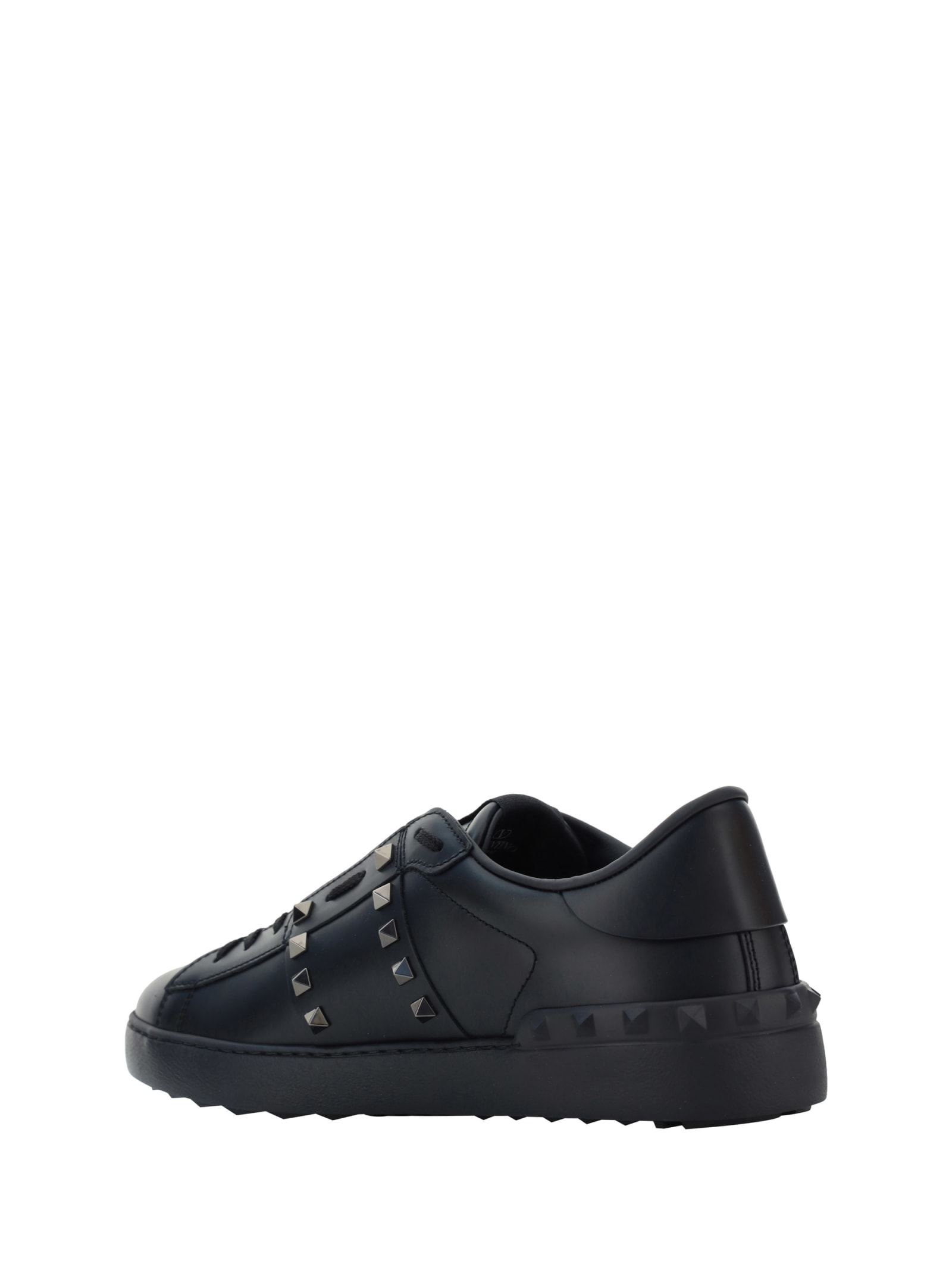 Valentino Garavani Valentino Rockstud Untitled Sneakers In Black