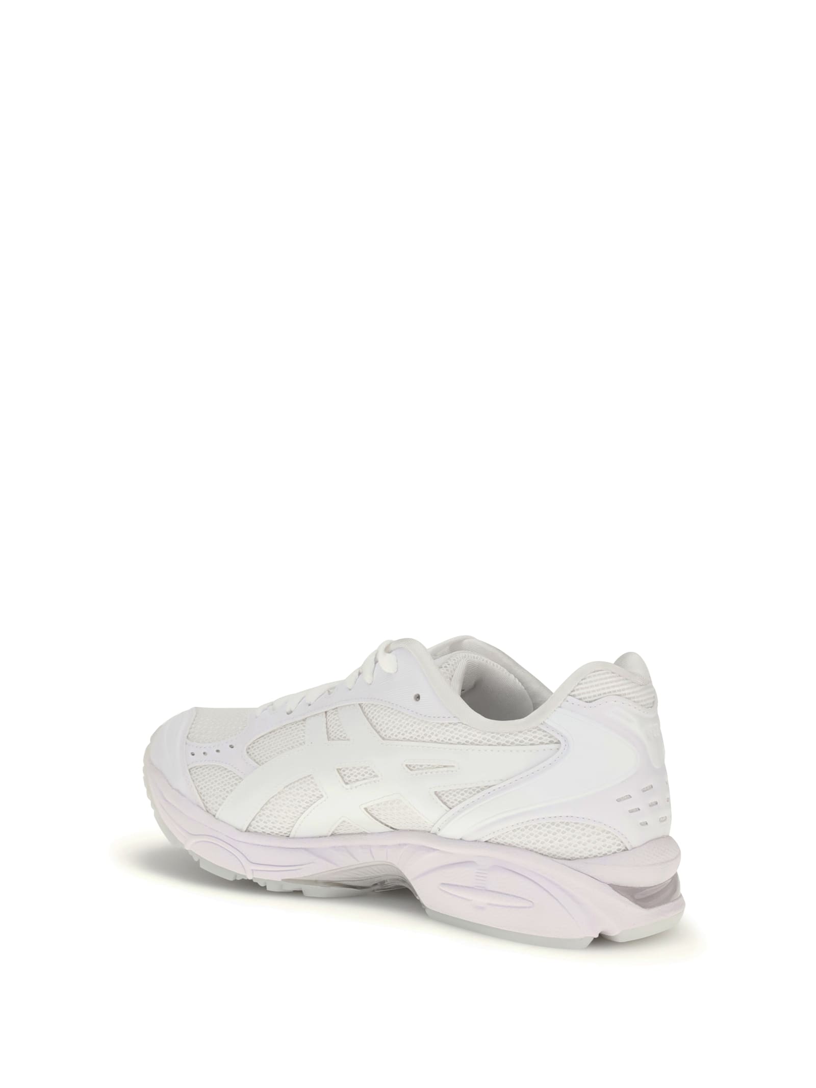 Comme Des Garçons Low-top Sneakers With Textured Overlays And Cushioned Sole In White