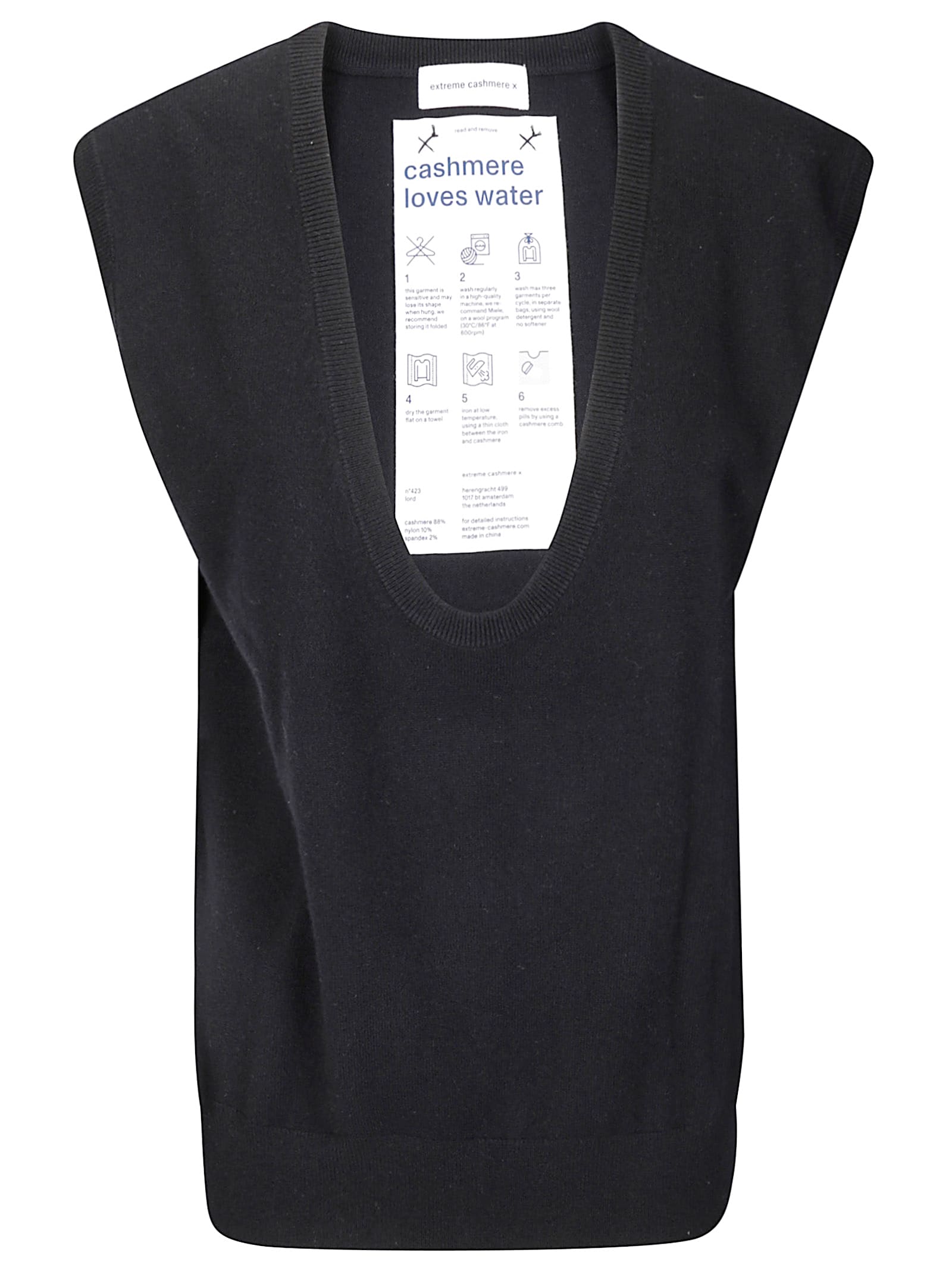 Extreme Cashmere Ribbed Deep-neckline Gilet In Black