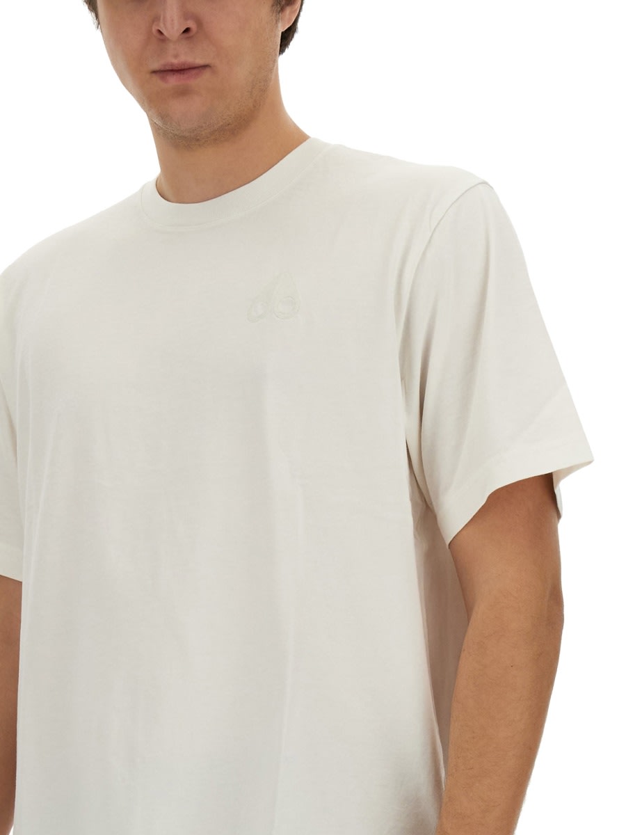 Shop Moose Knuckles T-shirt Henri In White