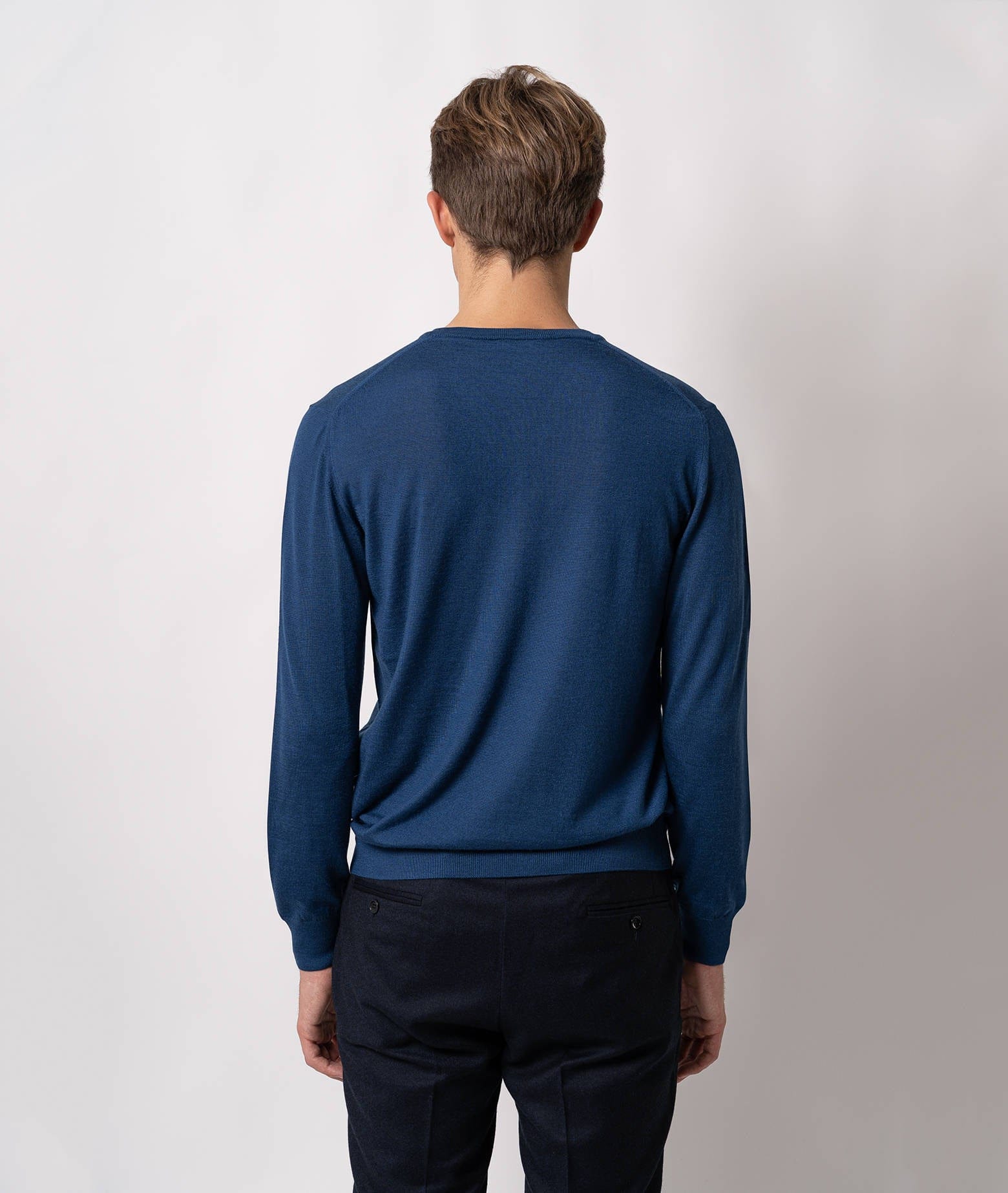 Larusmiani V-neck Sweater Pullman Sweater In Blue