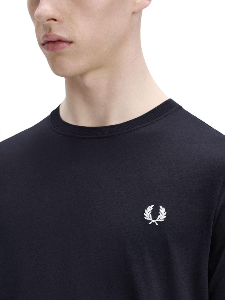 Fred Perry Classic Crew Neck Tee In Black