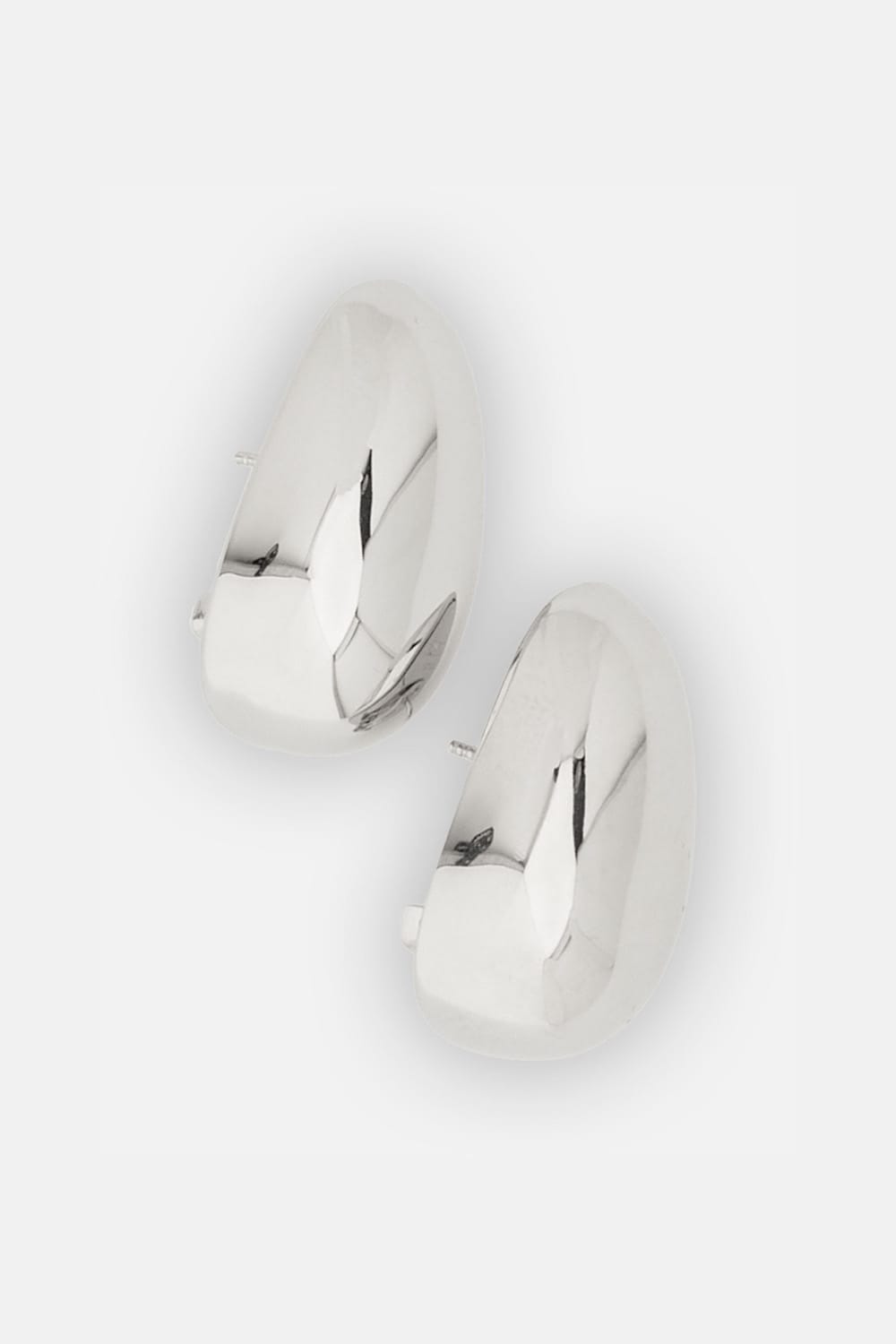 Jacquemus Les Boucles Curved Earrings In Metallic