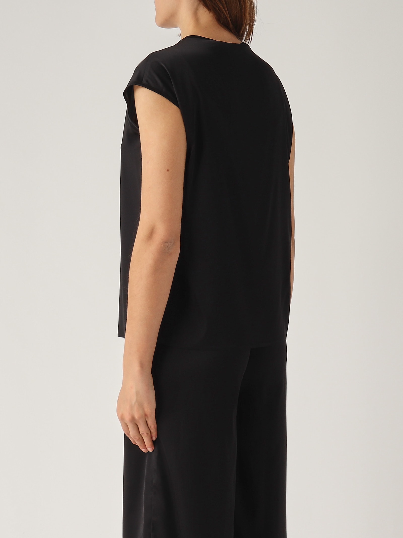 Gran Sasso Pullover S/m Sweater In Black
