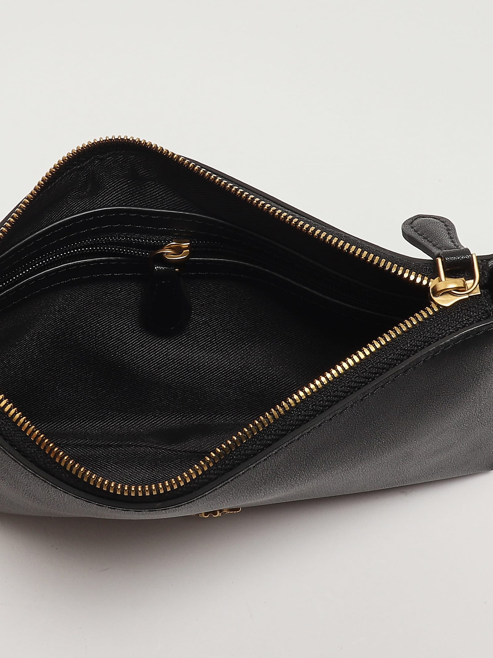 Pinko Flat Horizontal Mini Clutch In Black