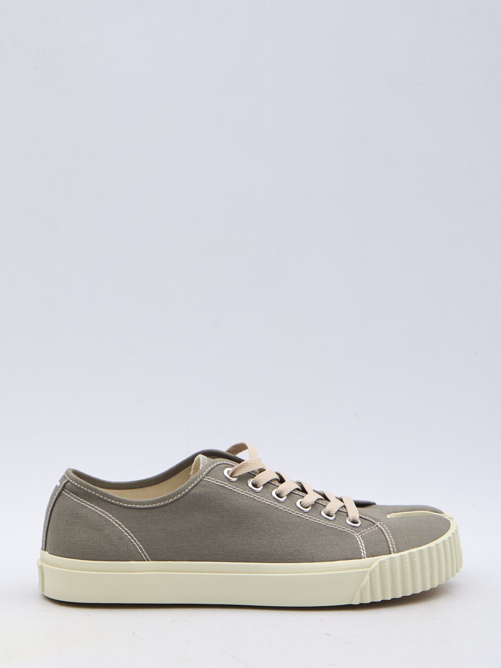 Shop Maison Margiela Low-top Tabi Sneakers In Beige