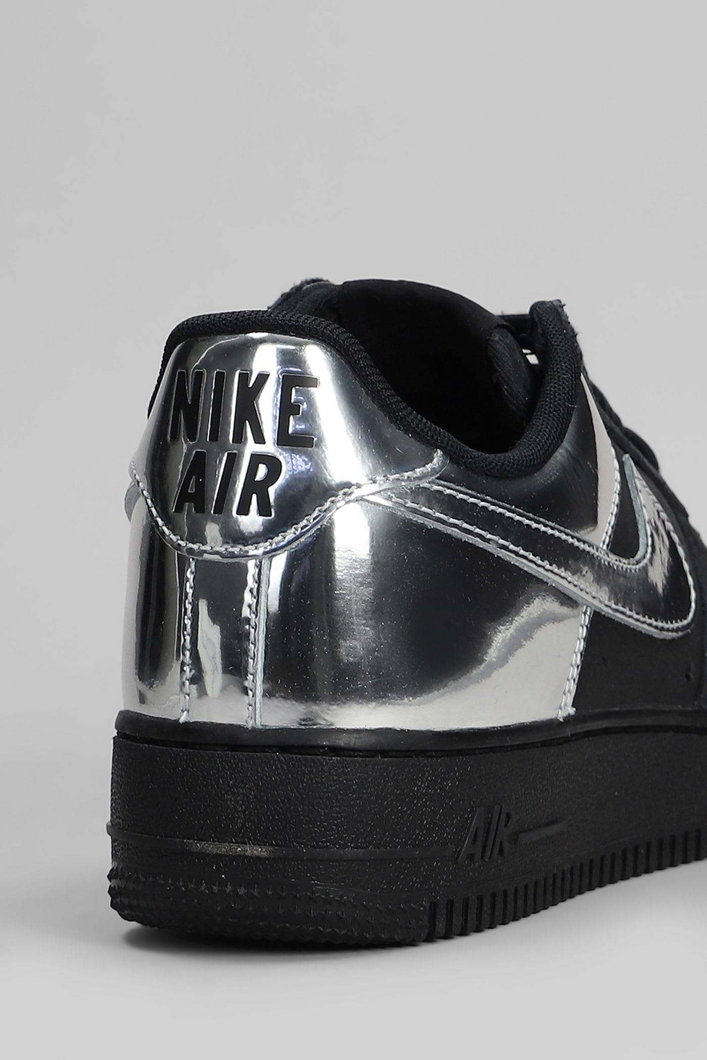 Nike Air Force 1 Low Retr Sneakers In Black Leather In Black