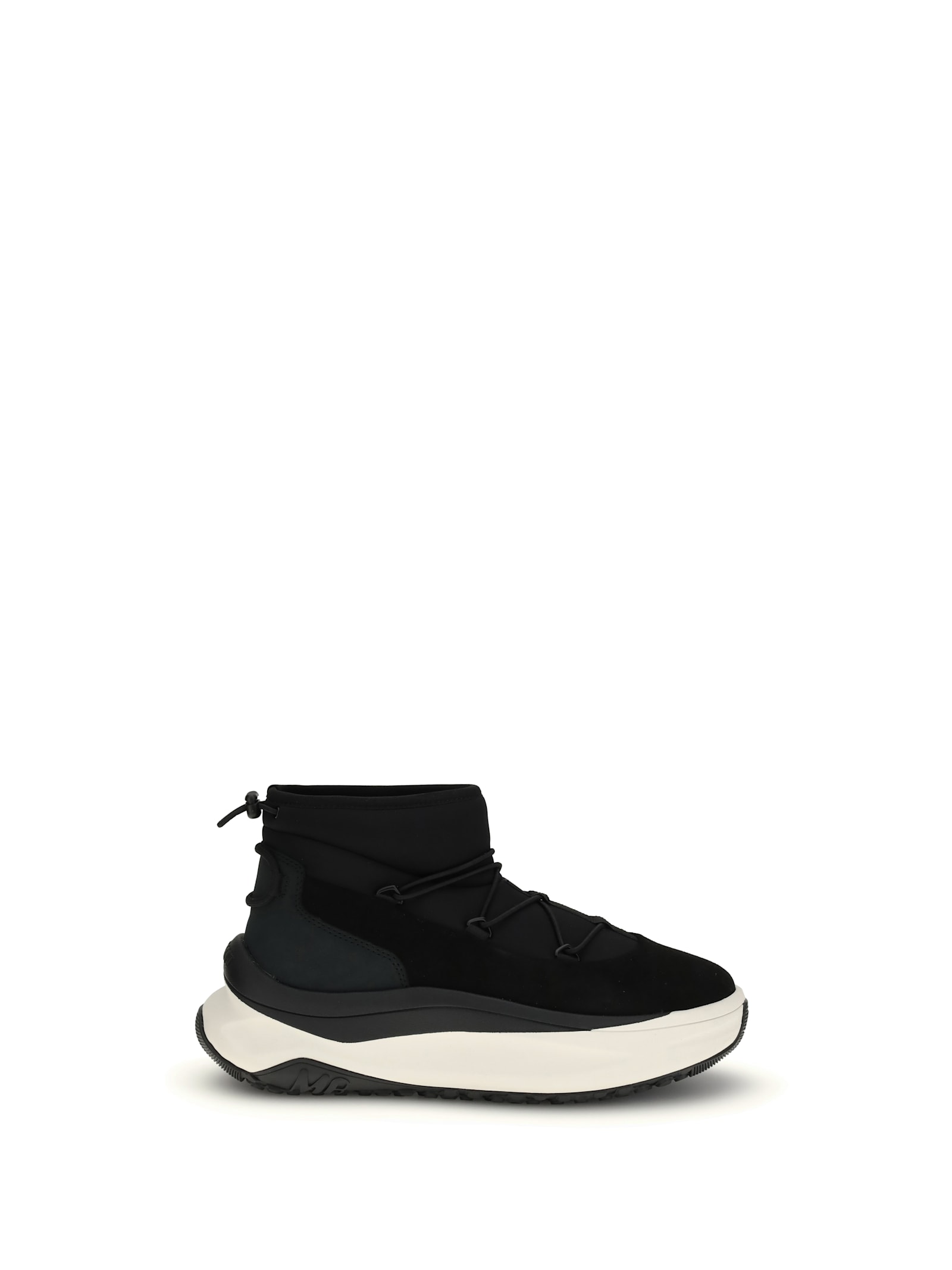 Moon Boot Low Cut Sneakers Contrast Sole In Black