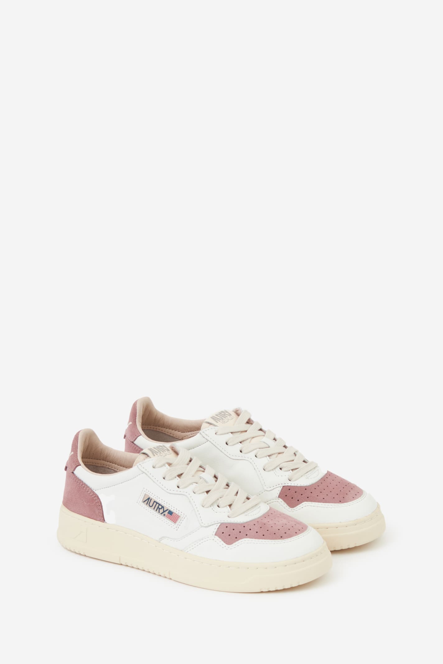 Shop Autry 01 Low Sneakers In White