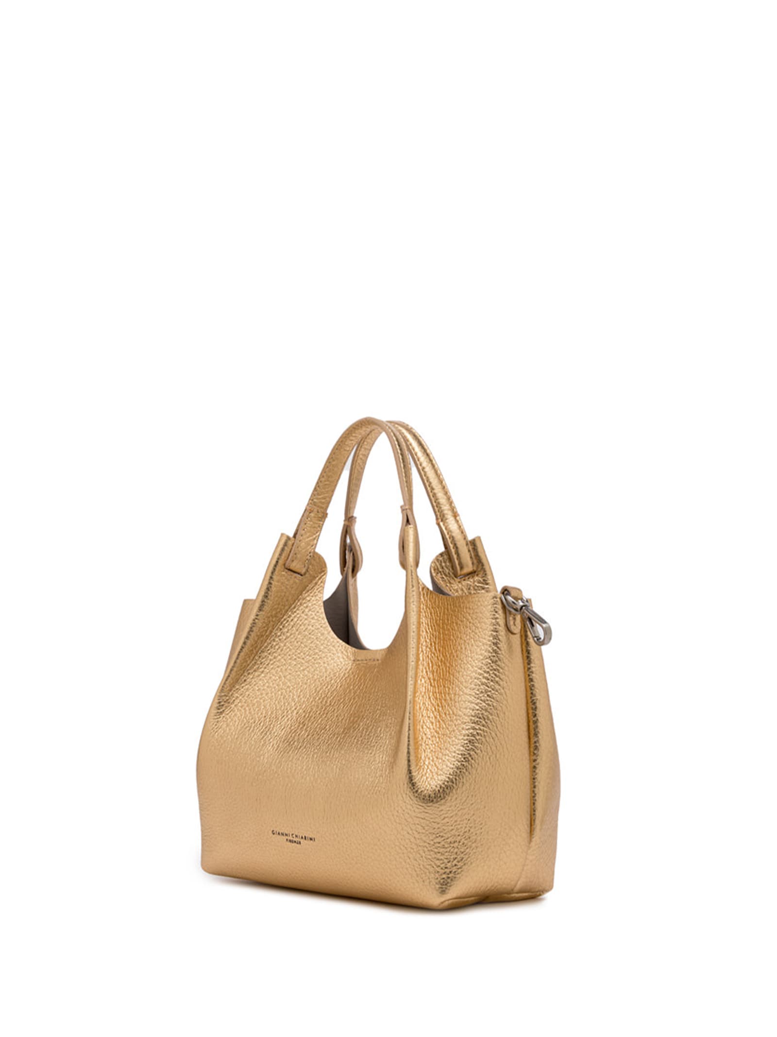 Shop Gianni Chiarini Dua Rose Gold Shoulder Bag In Leather In Rich Gold-sabbia