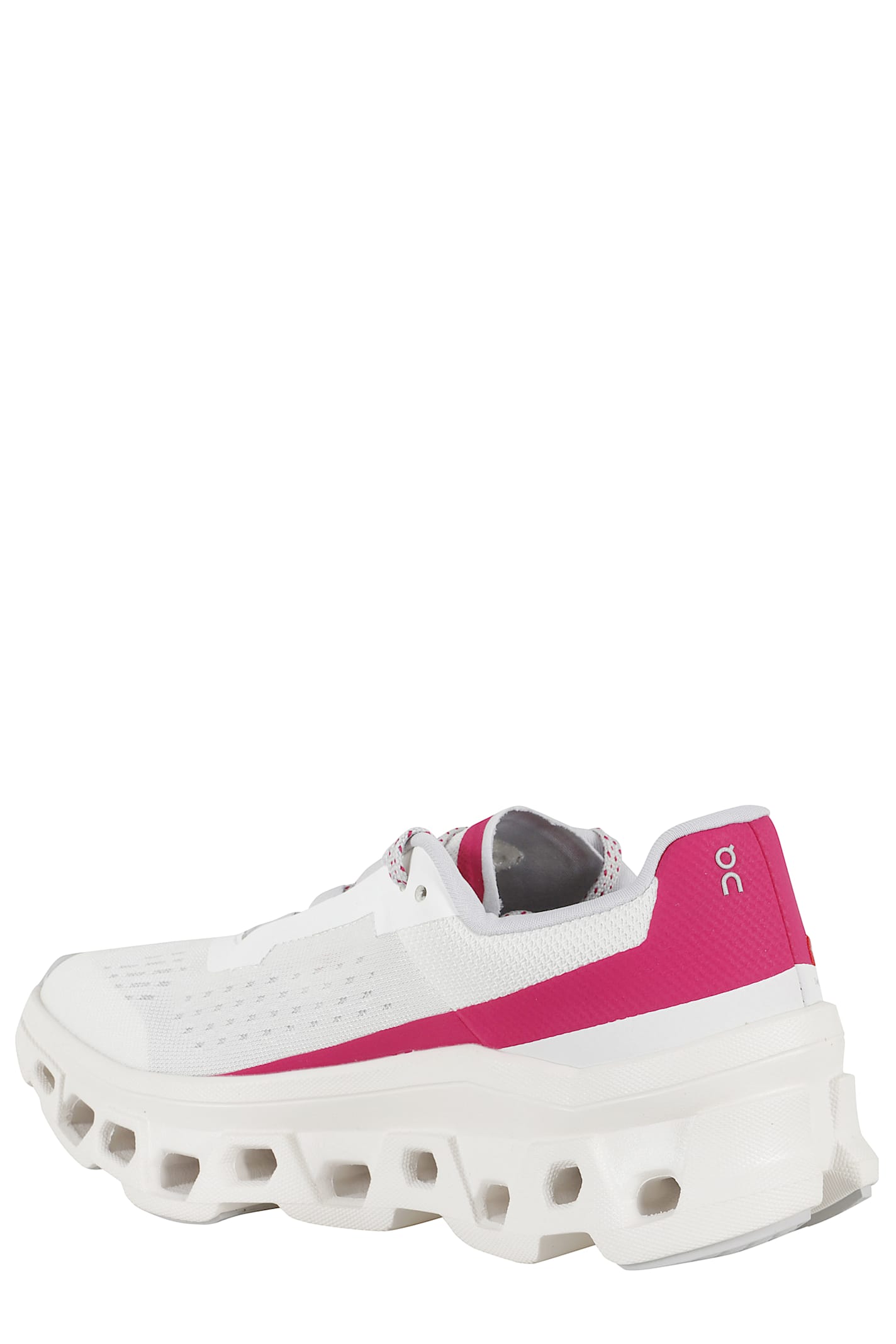 On Cloudmster In White
