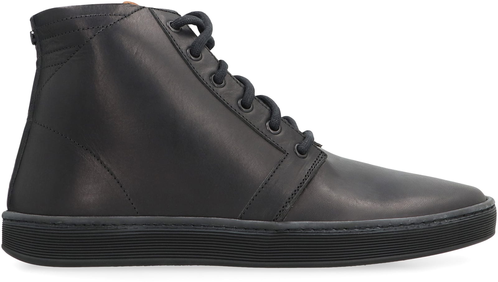 Volta Leather Desert Boots In Black