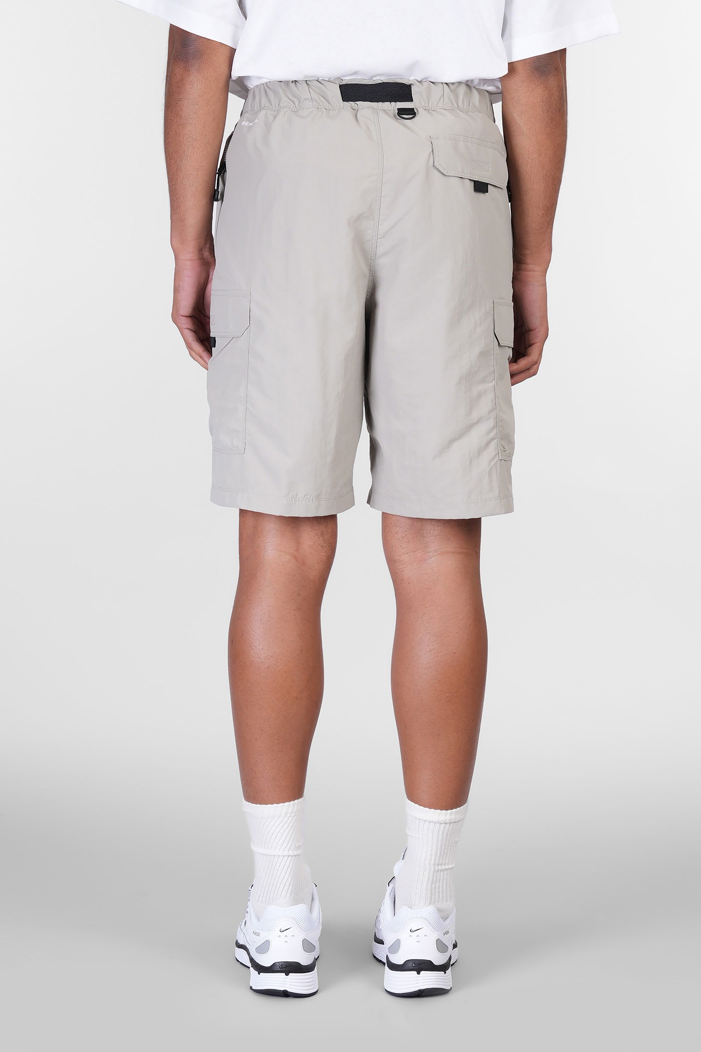 THE NORTH FACE NSE SHORT SHORTS IN GREY POLYAMIDE