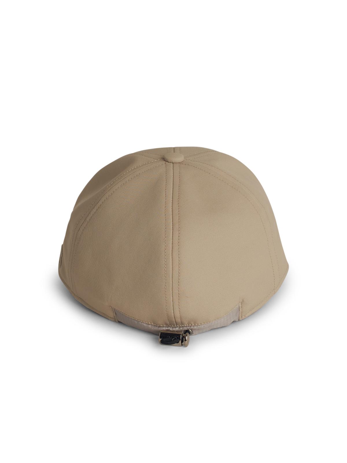 Sacai Cotton Cap With Curved Brim And Panelled Design In Beige