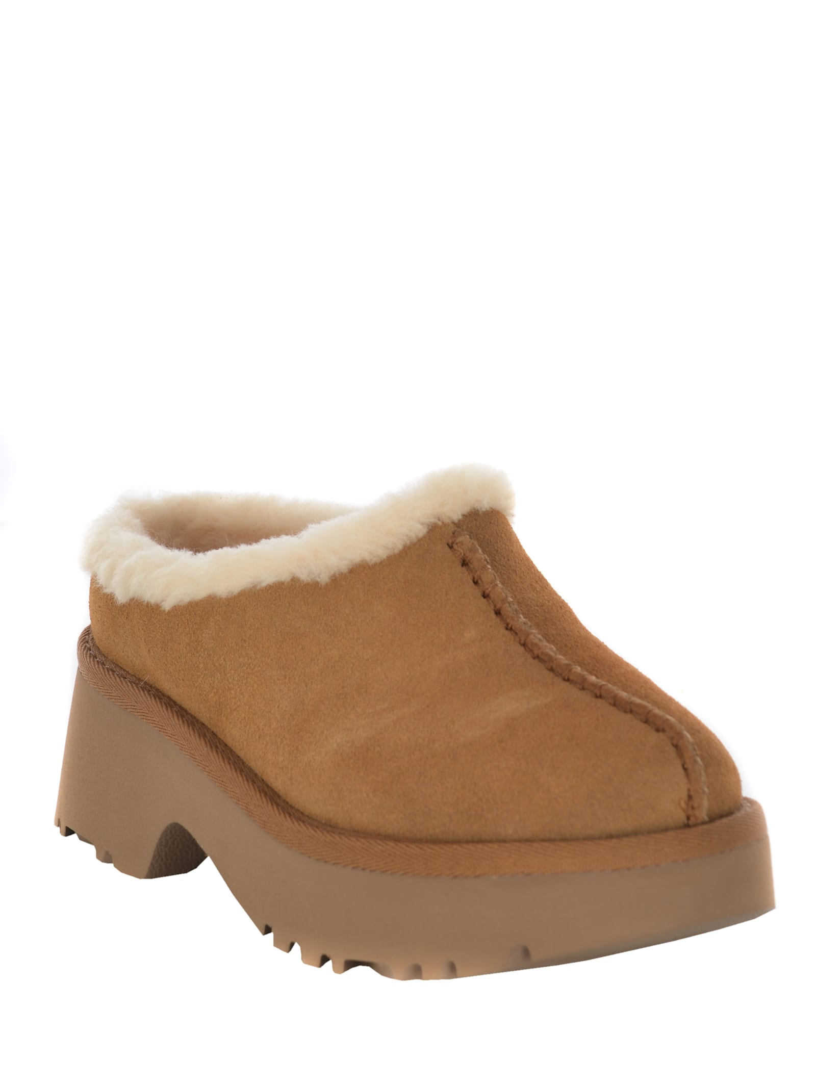 Shop Ugg Stivali  New Heights Cozy Made Of Suede In Camel