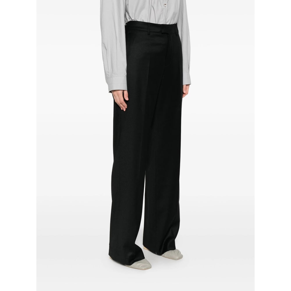 Berwich Pleated Straight-leg Trousers In Black