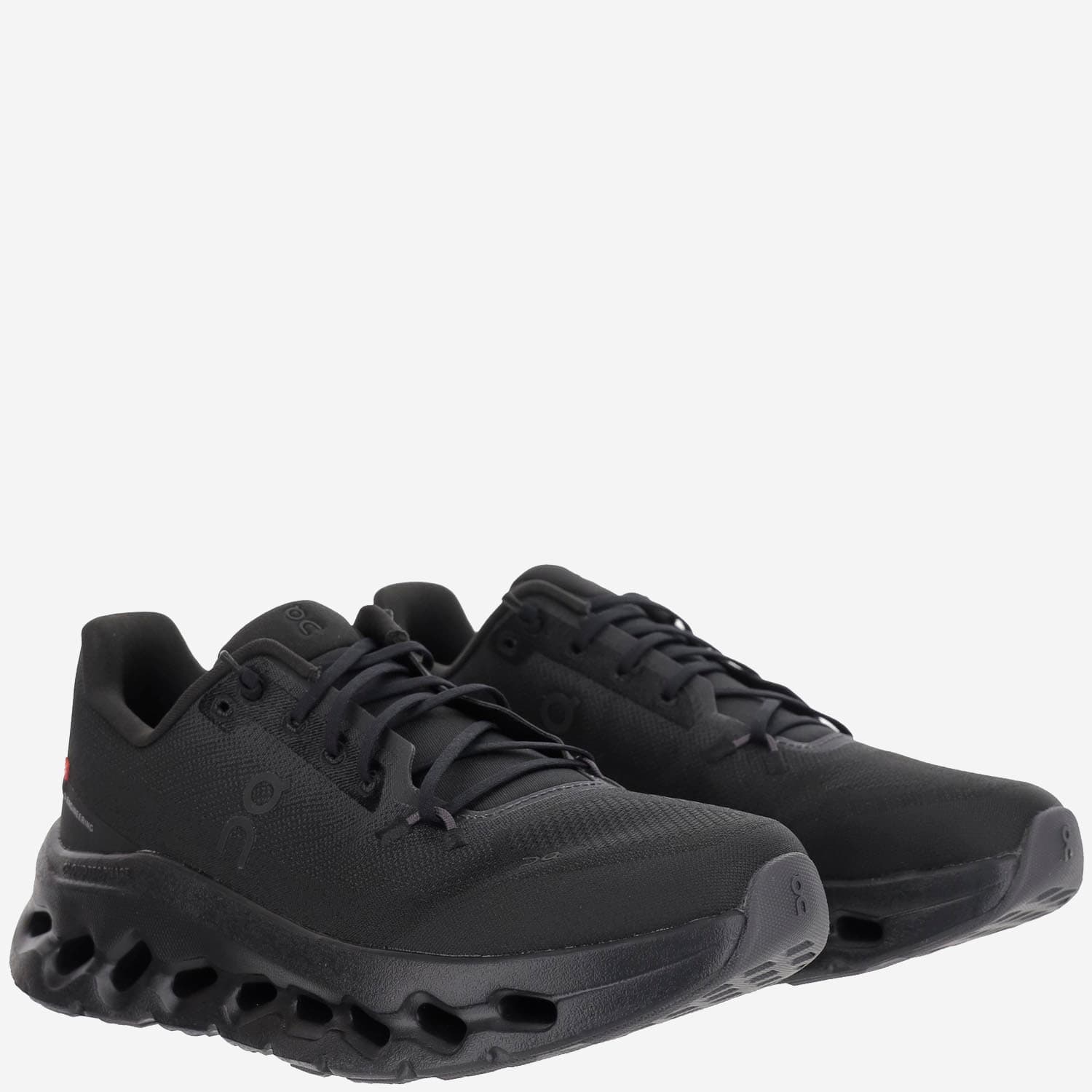 On Sneakers  Cloudtilt In Black