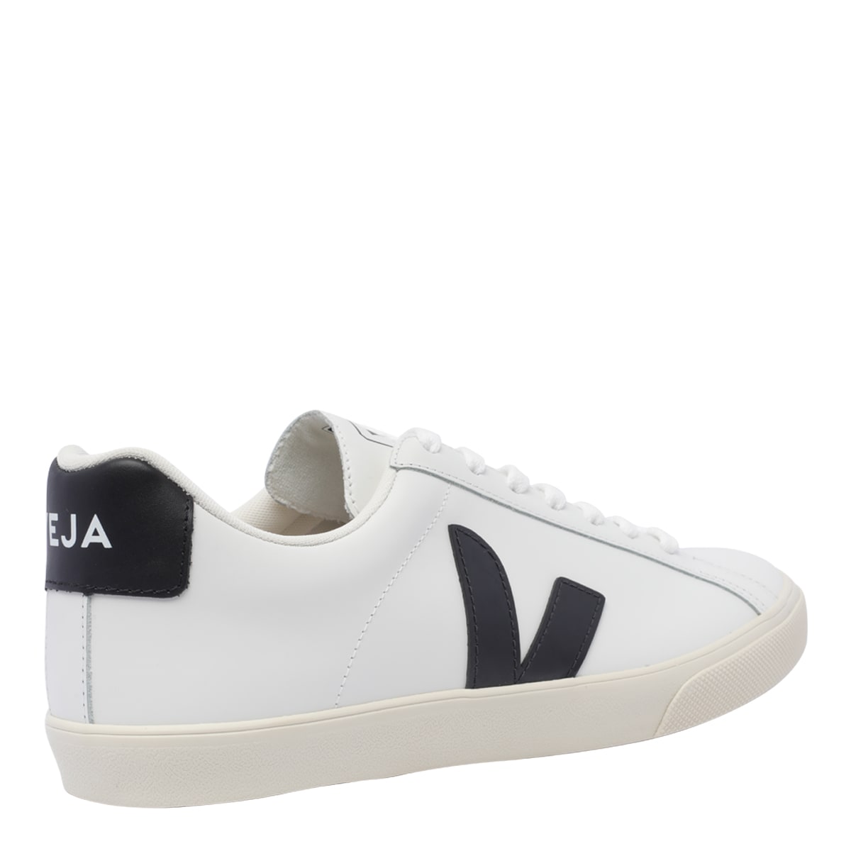 Veja Low Top Sneakers With Contrast Heel Tab In White