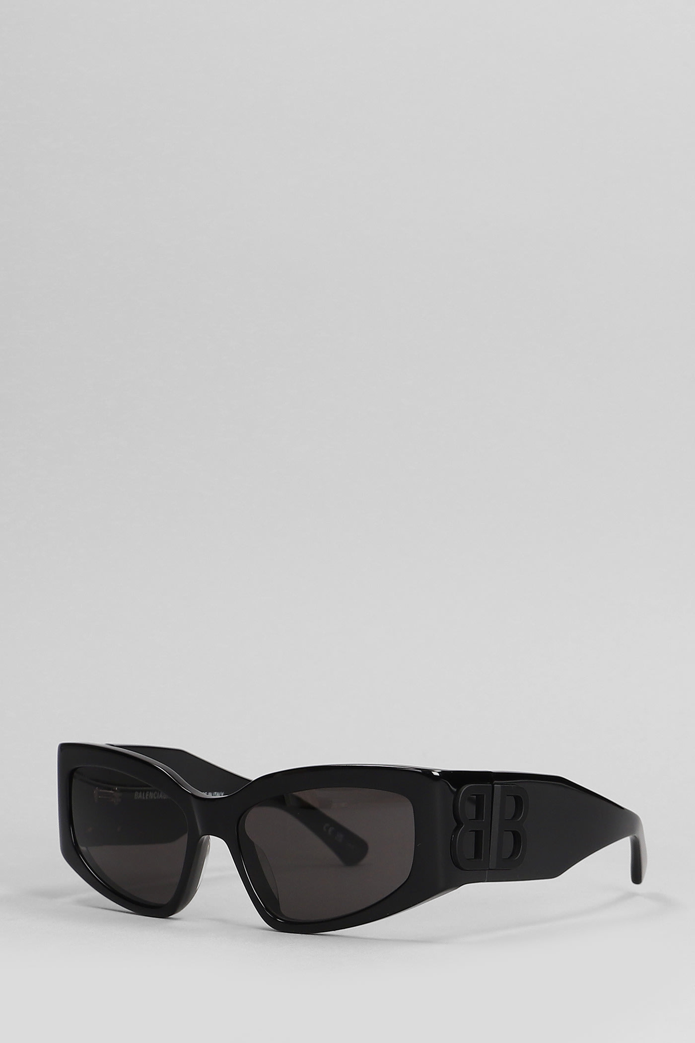 Shop Balenciaga Sunglasses In Black Acetate