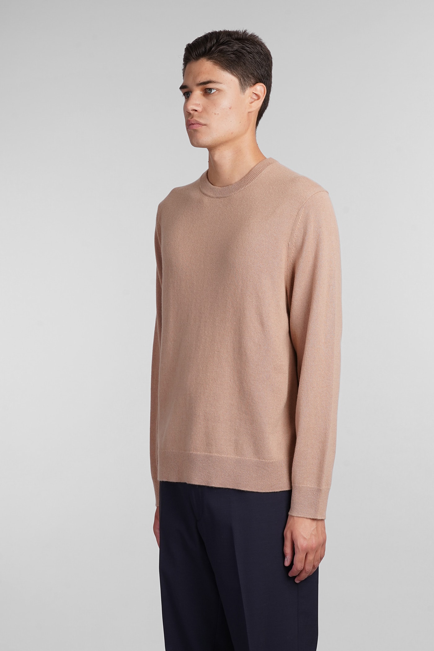 THEORY KNITWEAR IN CAMEL CASHMERE 