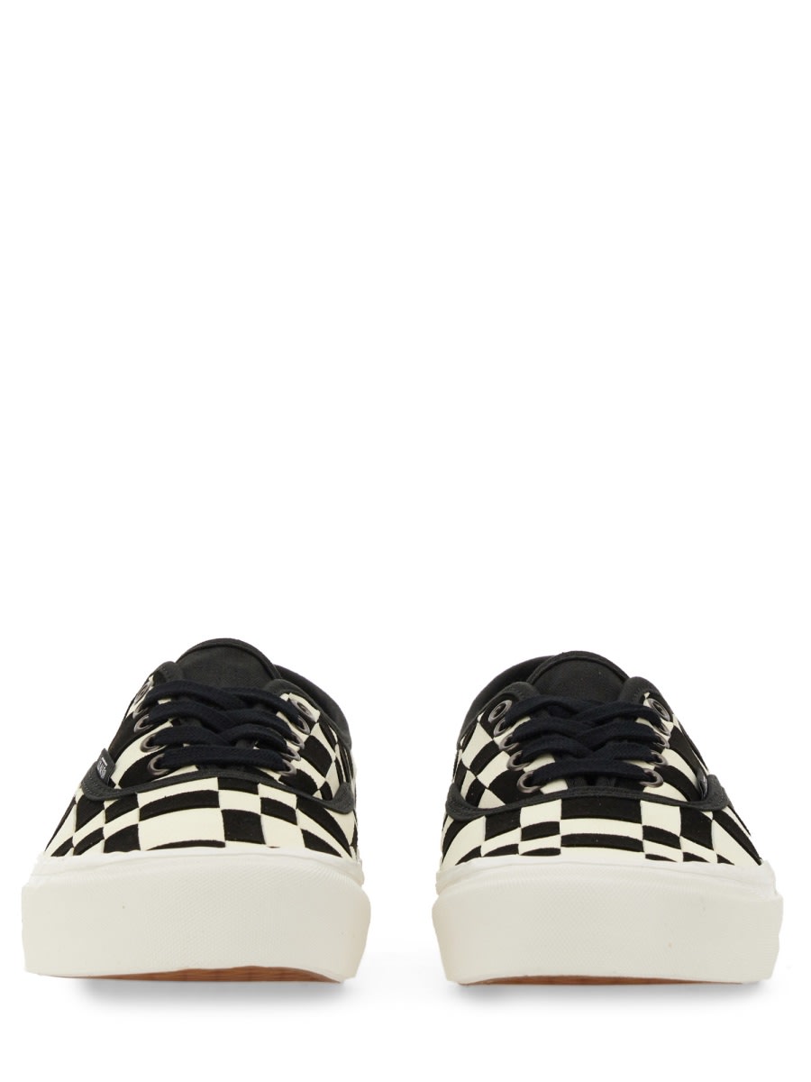 Vans Two-toned Canvas Low-top Sneaker In Multicolour