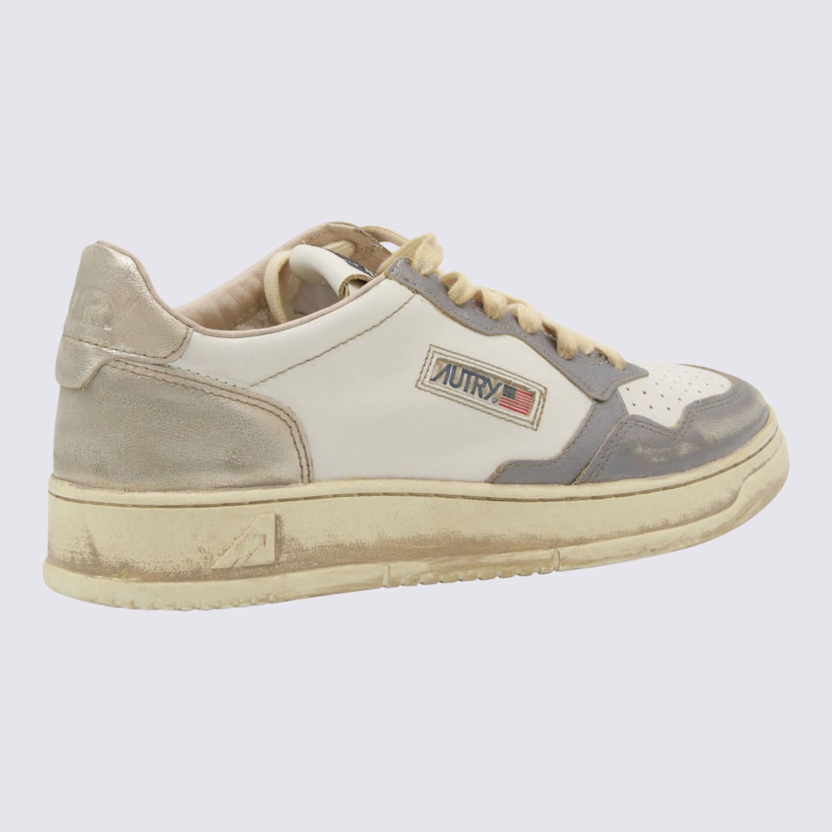 Autry Medallist Lace-up Leather Sneakers