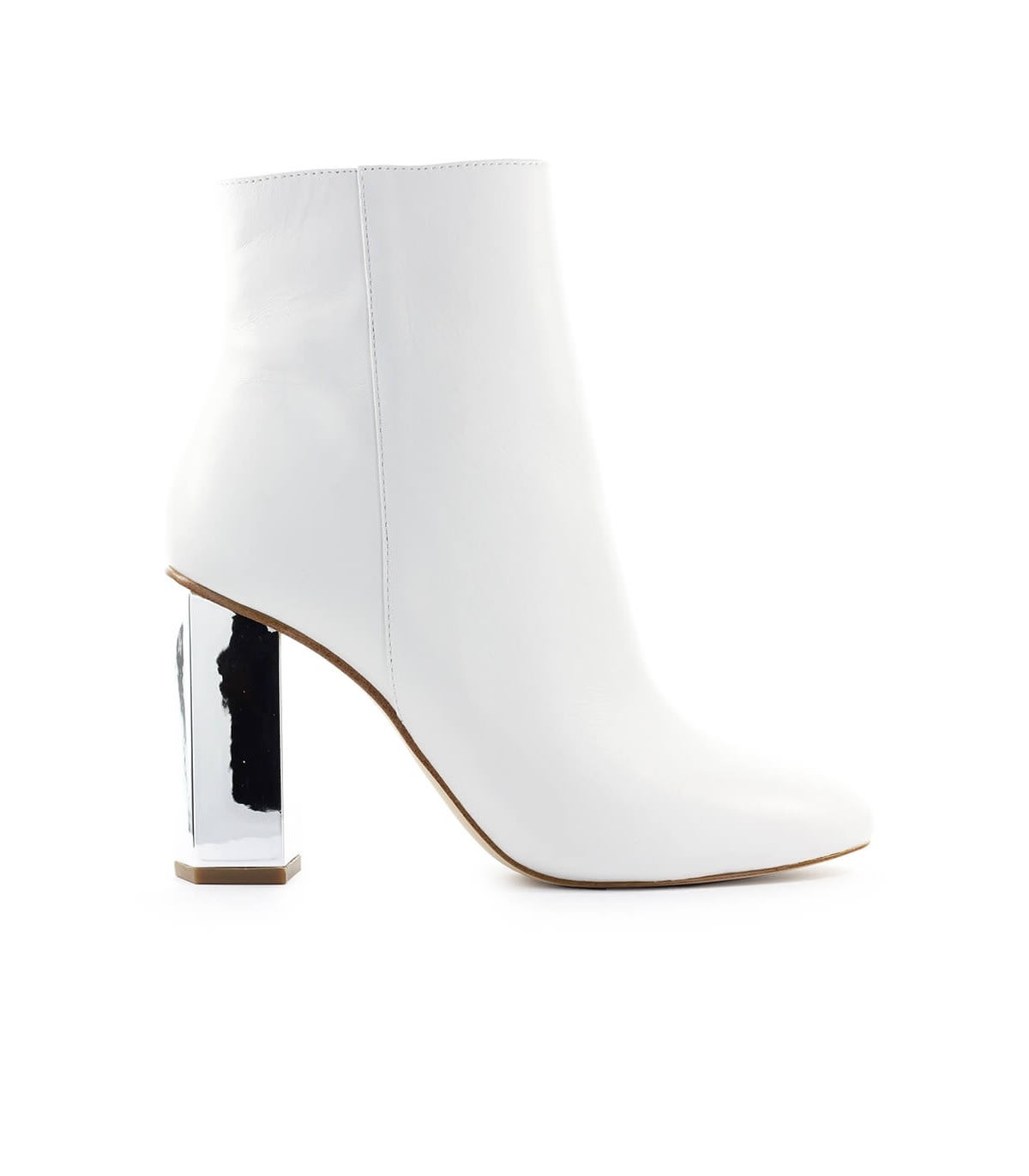 MICHAEL KORS PETRA WHITE ANKLE BOOT,11261522