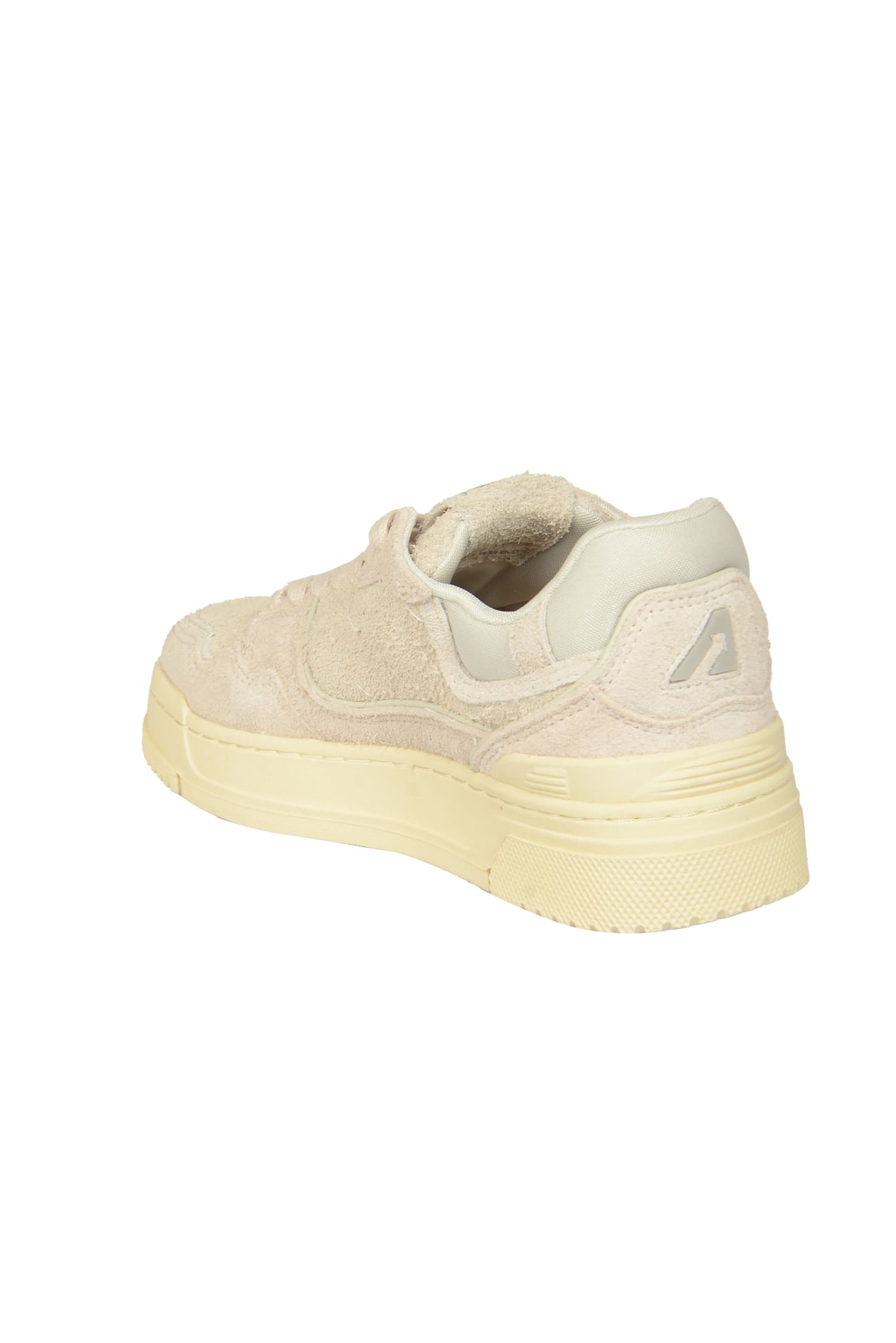 Shop Autry Clc Low Sneakers In Cream/white
