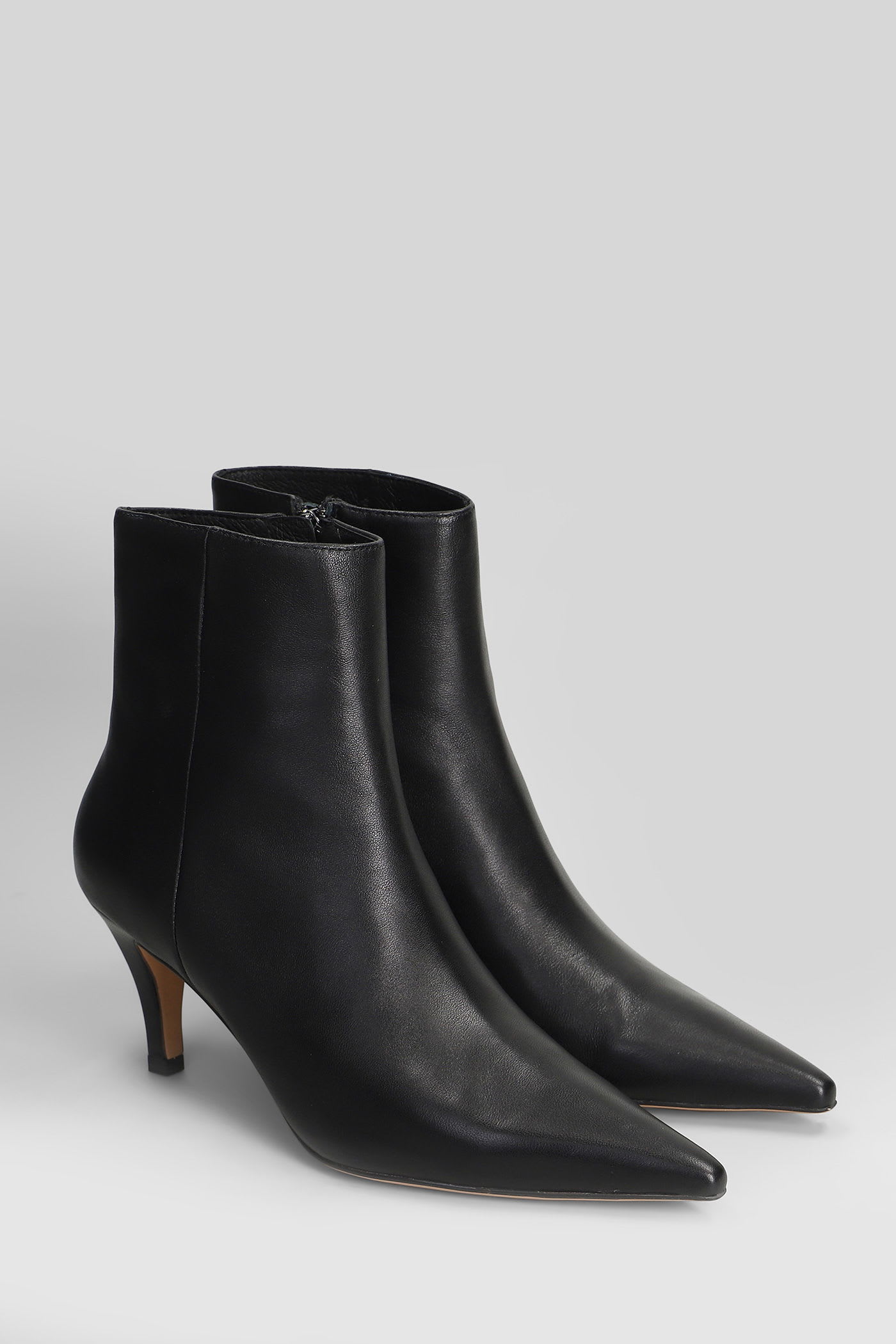 Lola Cruz High Heels Ankle Boots In Black Leather In Black