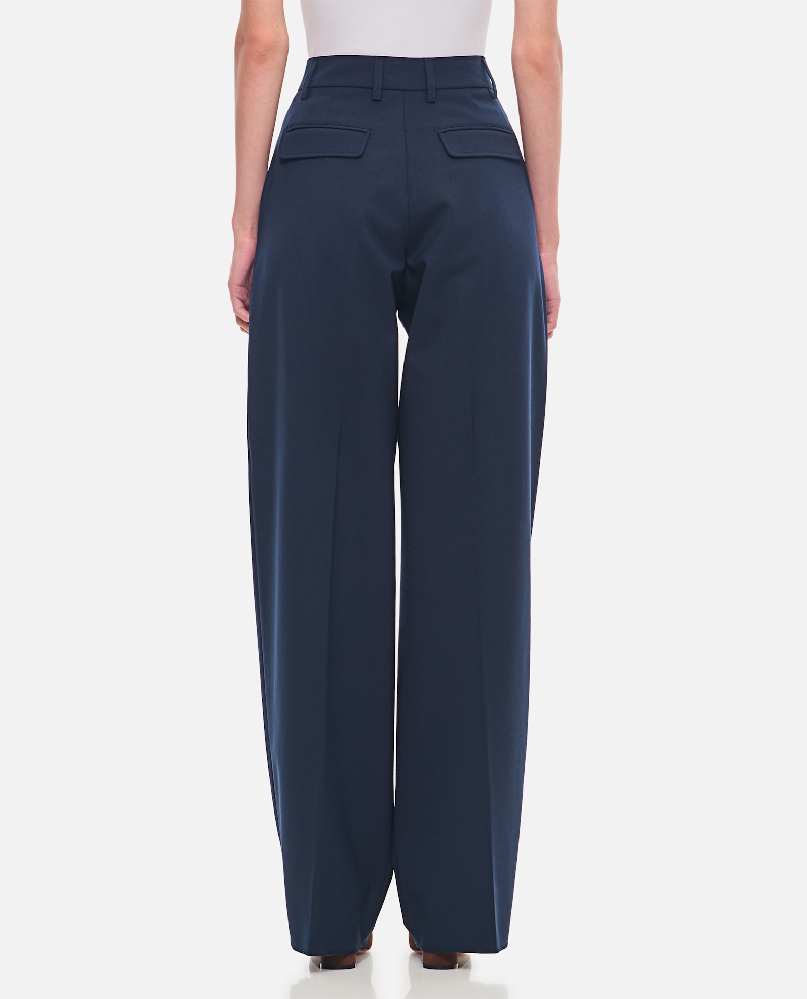 Shop Thelatest Axel Wide Leg Pants In Blue