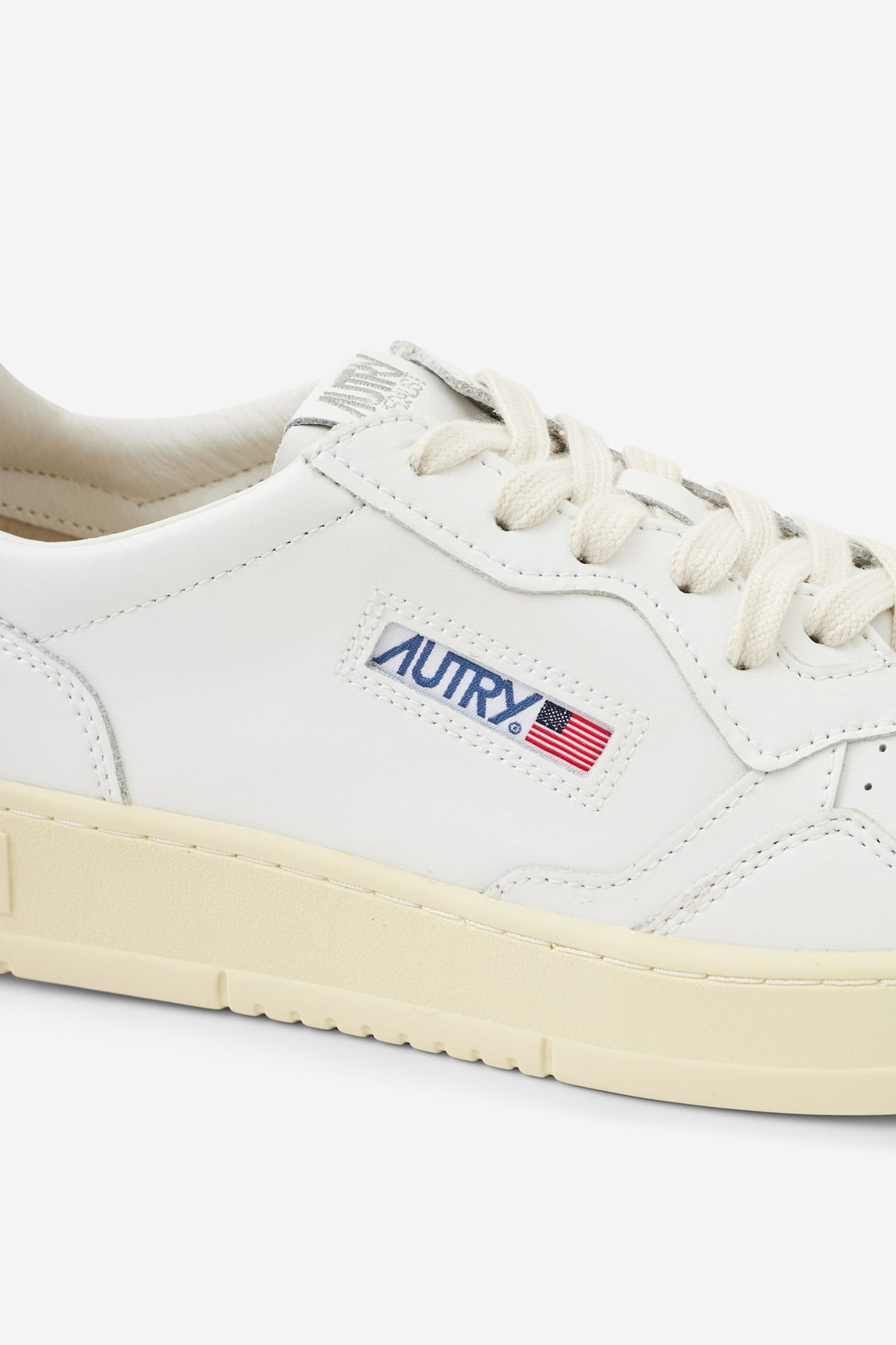 Autry 01 Low Sneakers In Multi