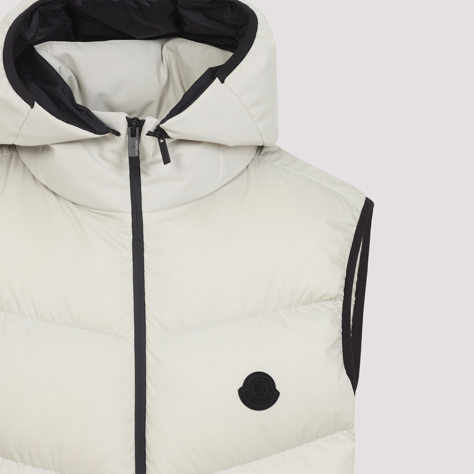 Moncler Light Grey Guersac Vest In Gray