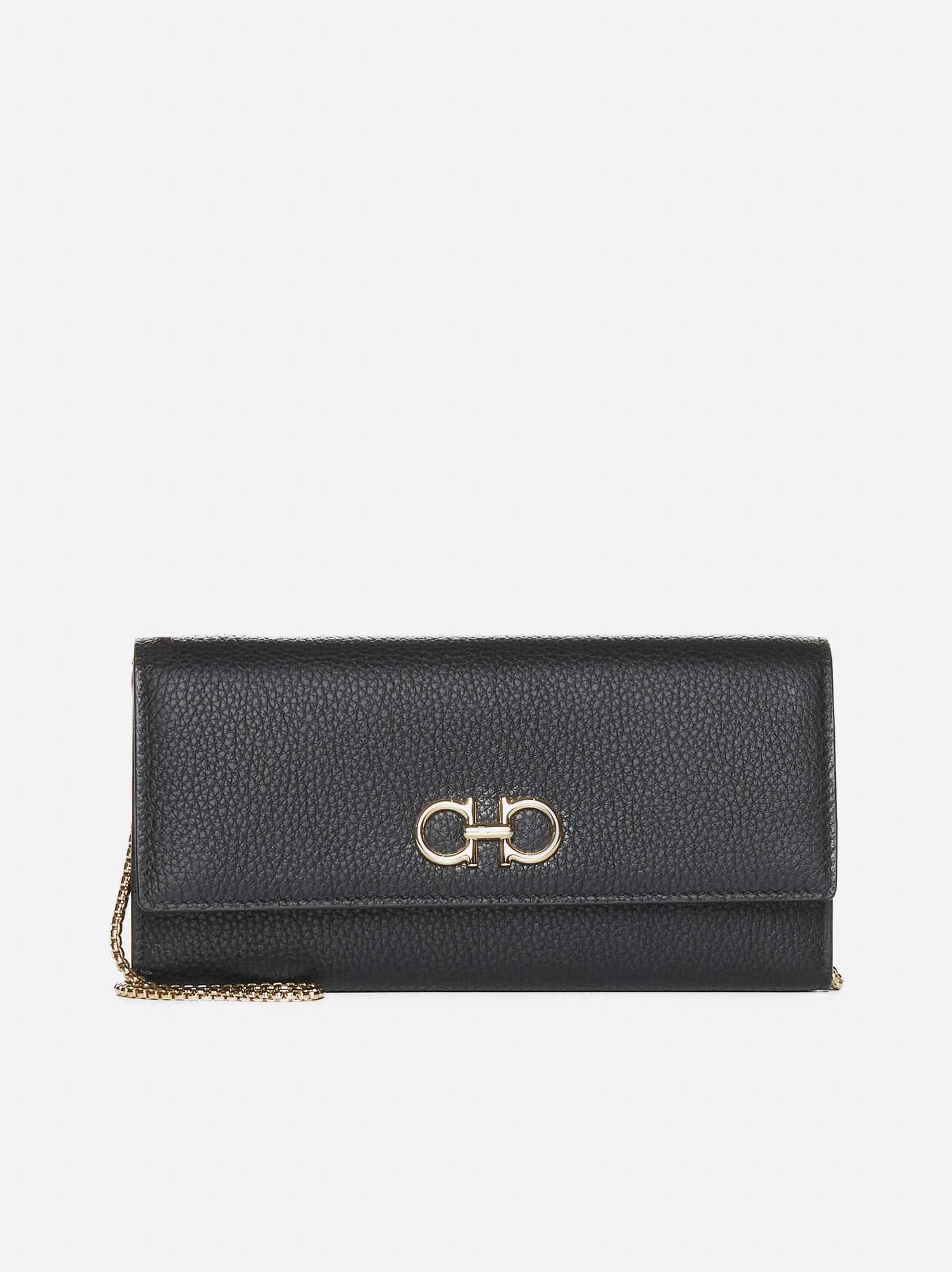 Ferragamo `gancino Soft` Chain Wallet In Nero