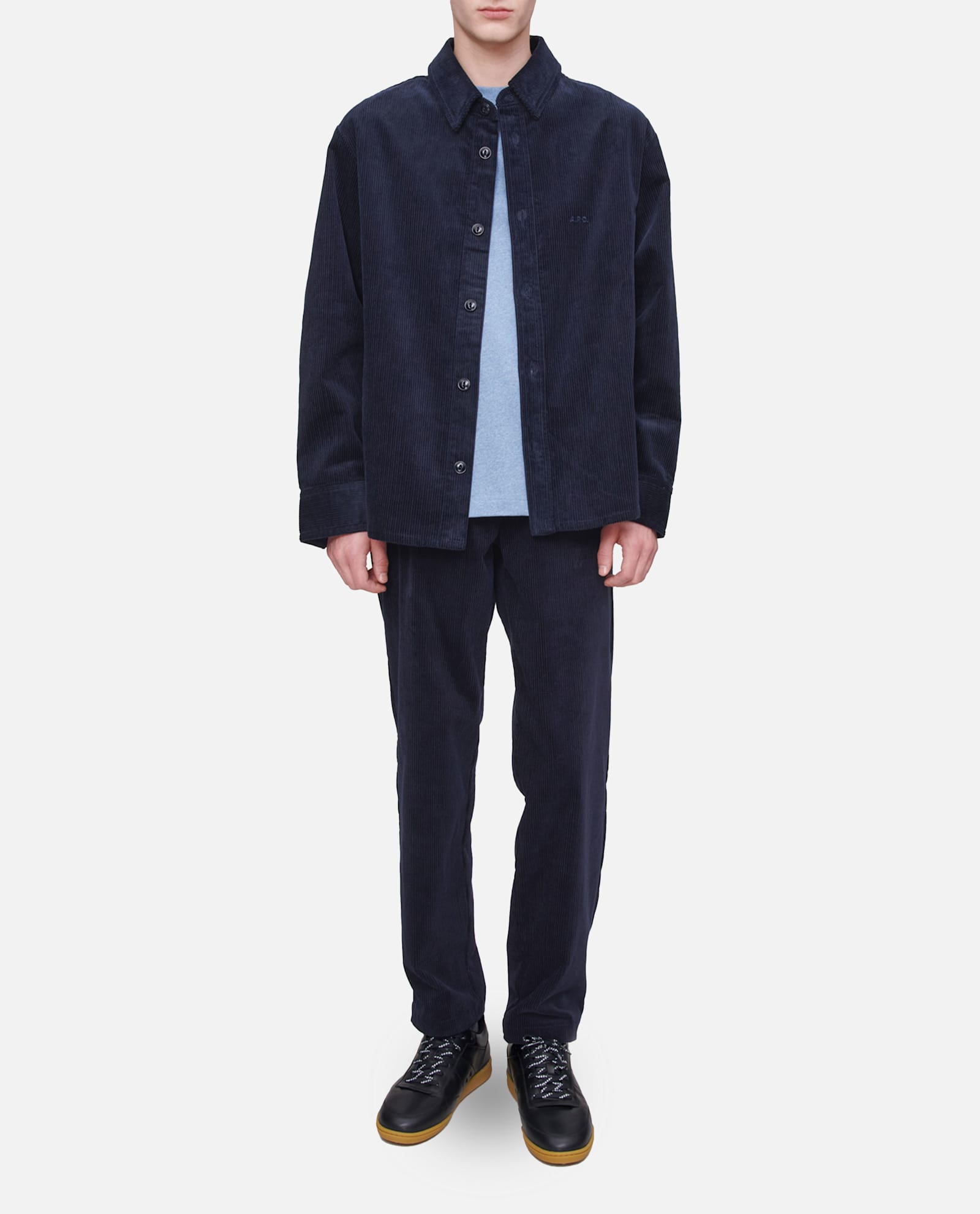 Apc A.p.c. Bobby Corduroy Shirt Jacket With Classic Button Closure In Blue