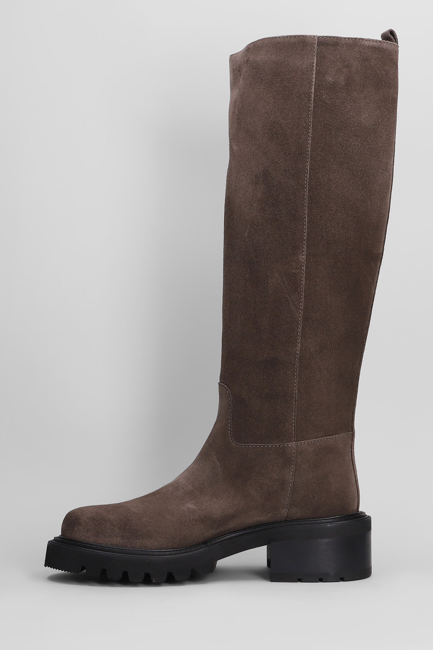 Via Roma 15 Low Heels Boots In Brown Suede In Brown