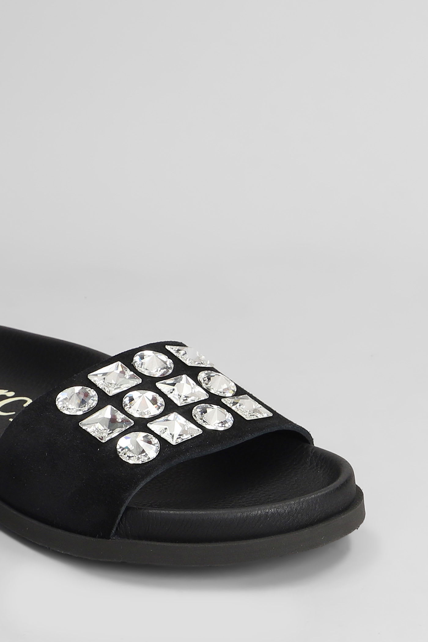 Pedro Garcia Dolomita Flats In Black Suede
