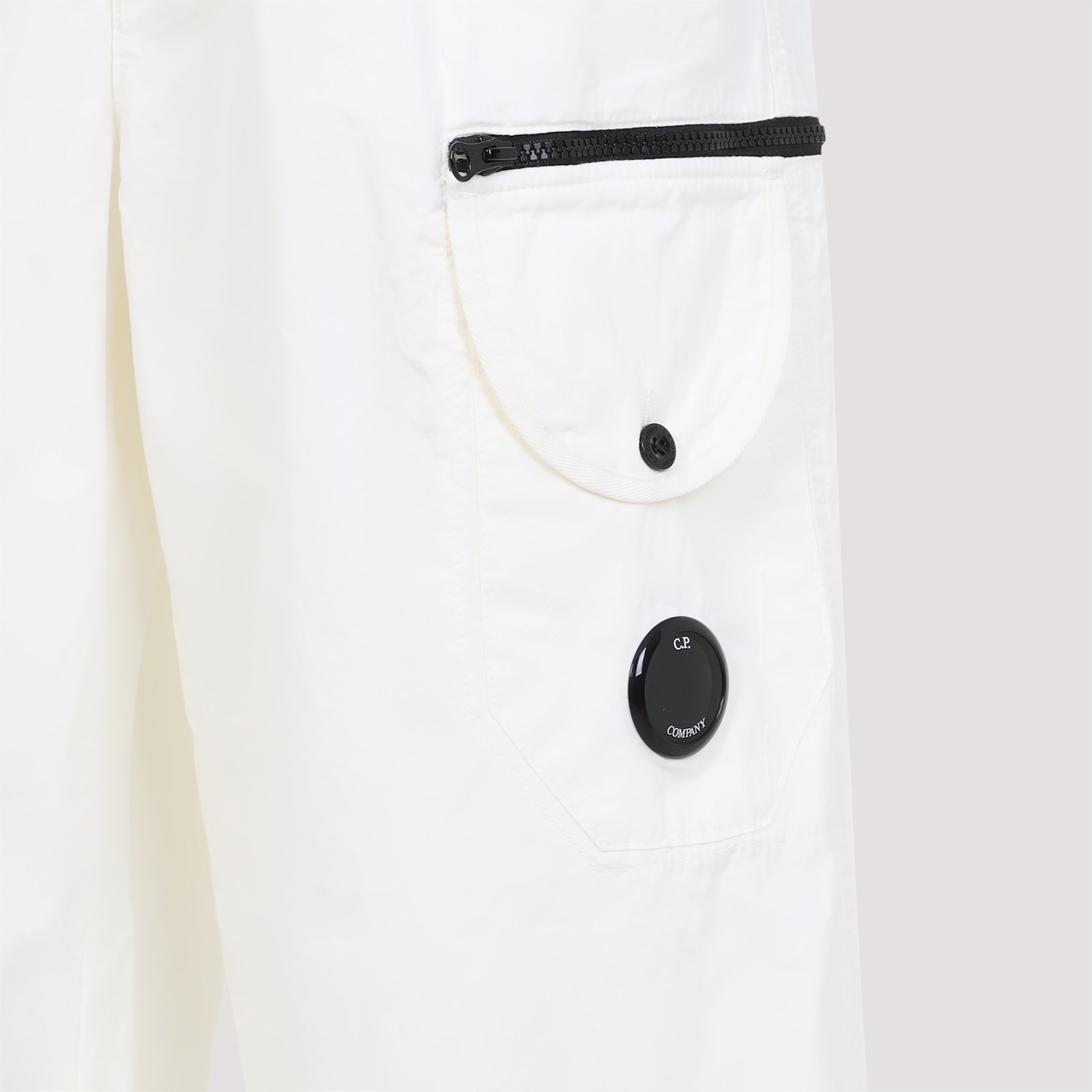 C.p. Company C.p.company Microreps Boxy Cargo Pants In Gauze White